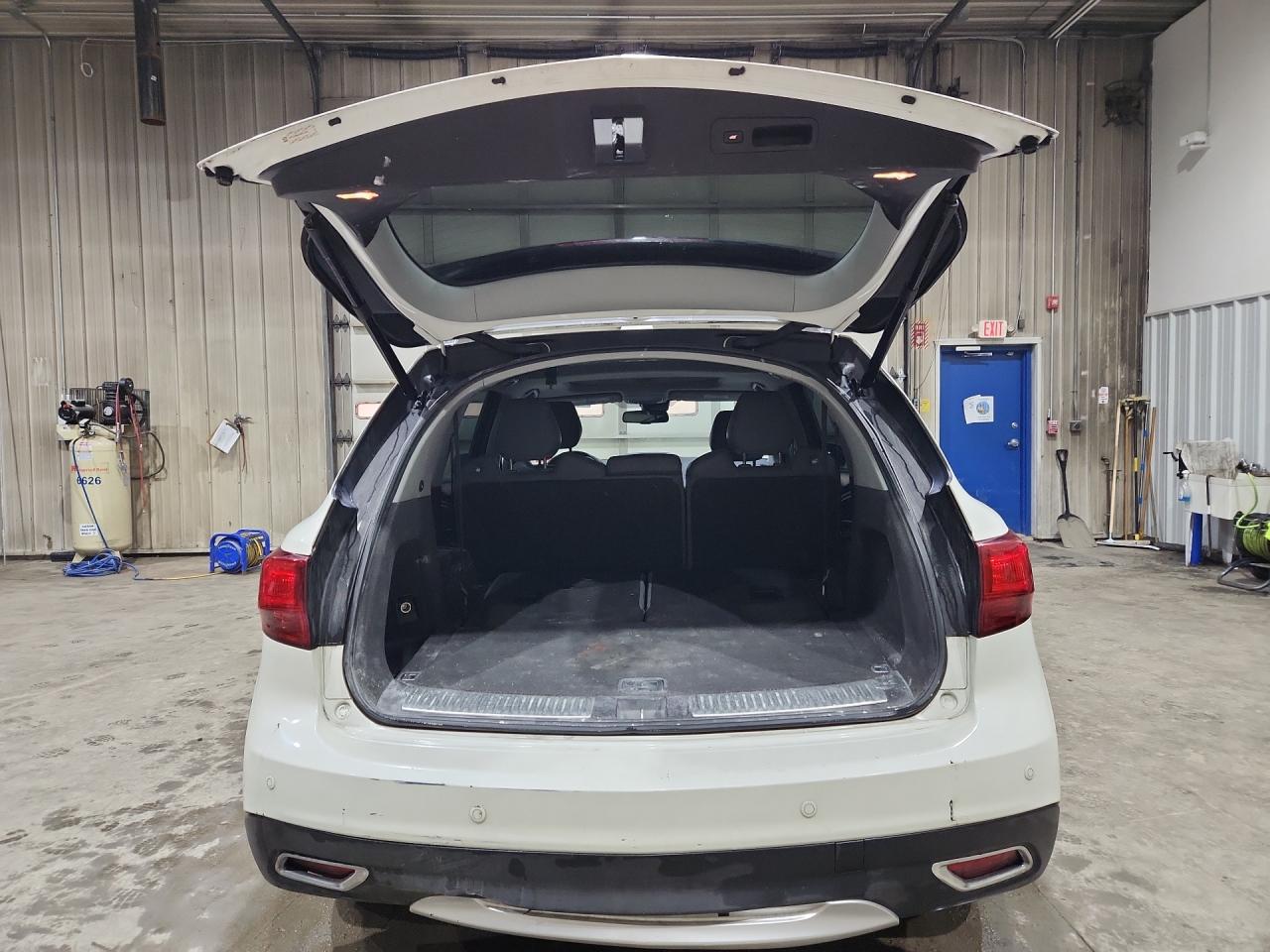 2015 Acura Mdx Technology White vin: 5FRYD4H44FB027605