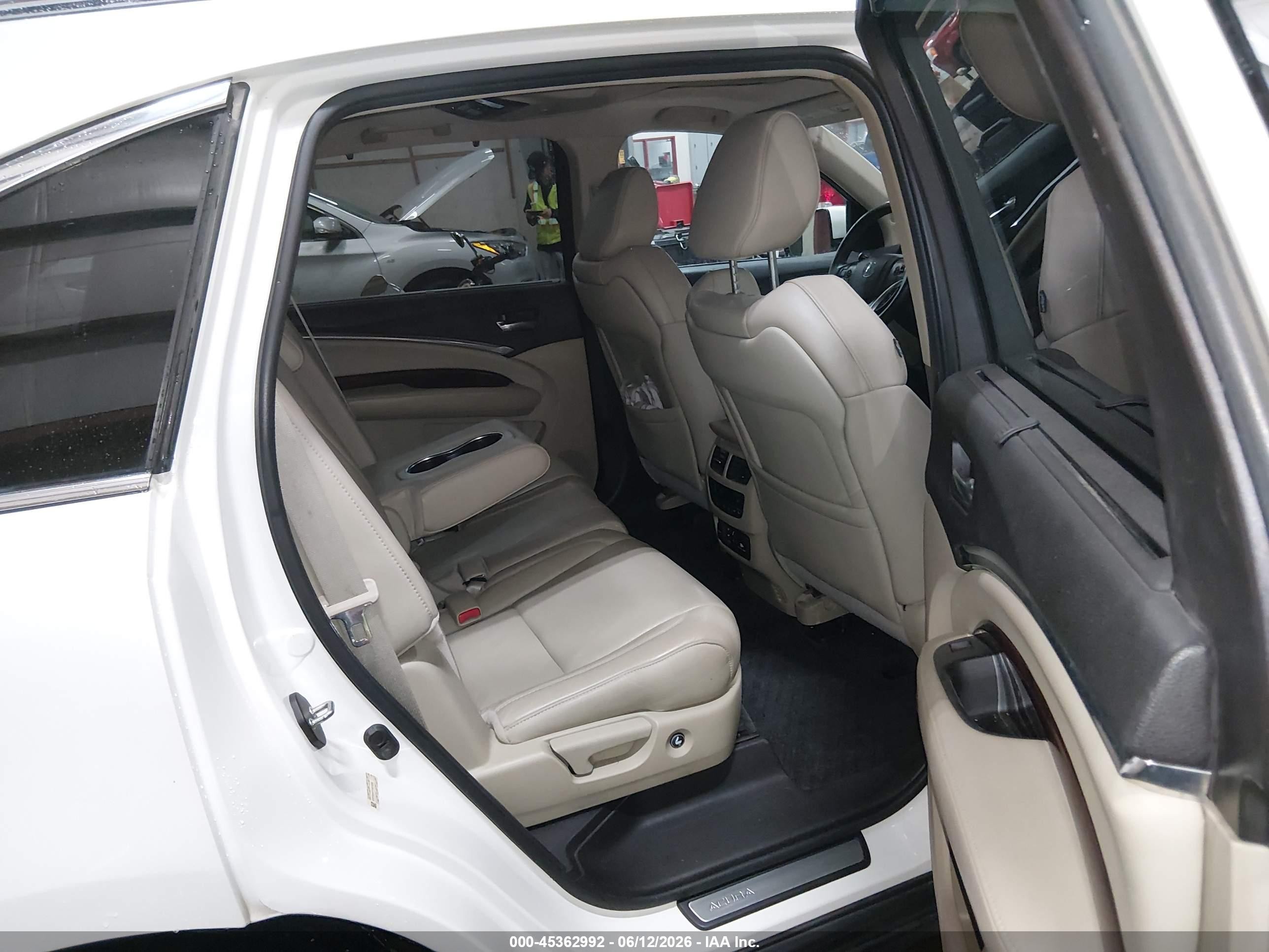 2015 Acura Mdx Advance Pkg W/entertainment Pkg White vin: 5FRYD4H87FB024006