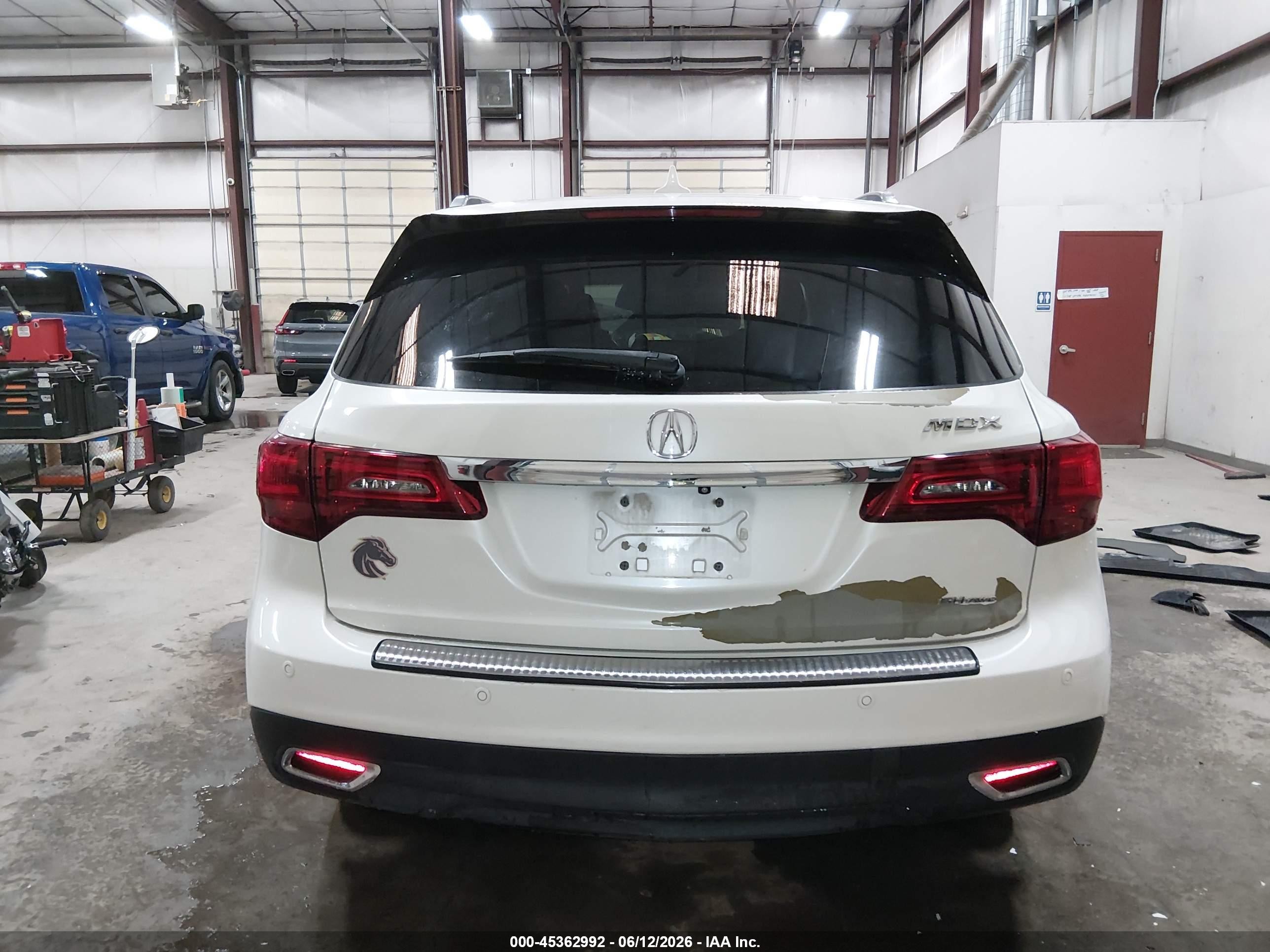 2015 Acura Mdx Advance Pkg W/entertainment Pkg White vin: 5FRYD4H87FB024006