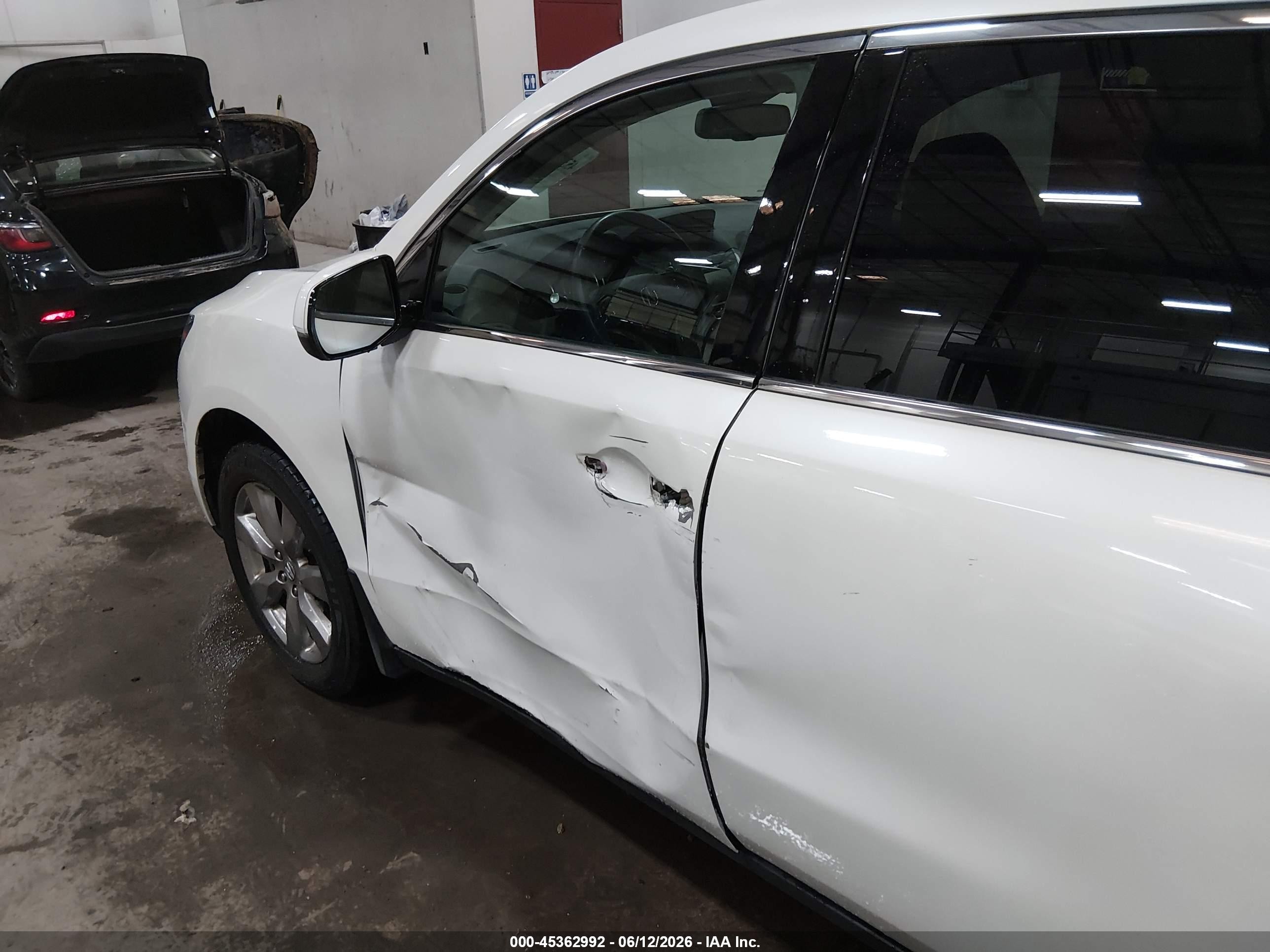 2015 Acura Mdx Advance Pkg W/entertainment Pkg White vin: 5FRYD4H87FB024006