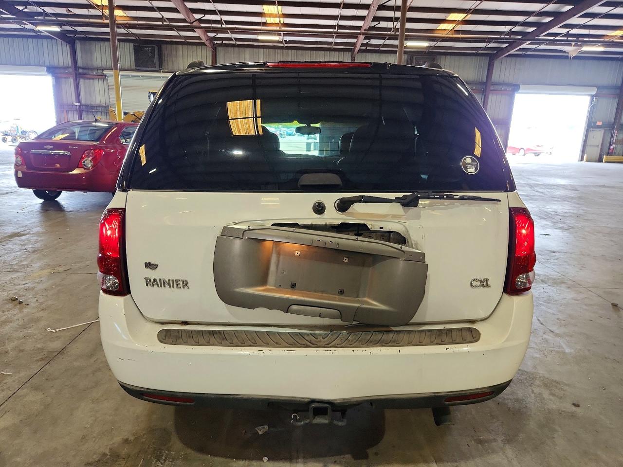 2005 Buick Rainier Cxl White vin: 5GADS13SX52151021