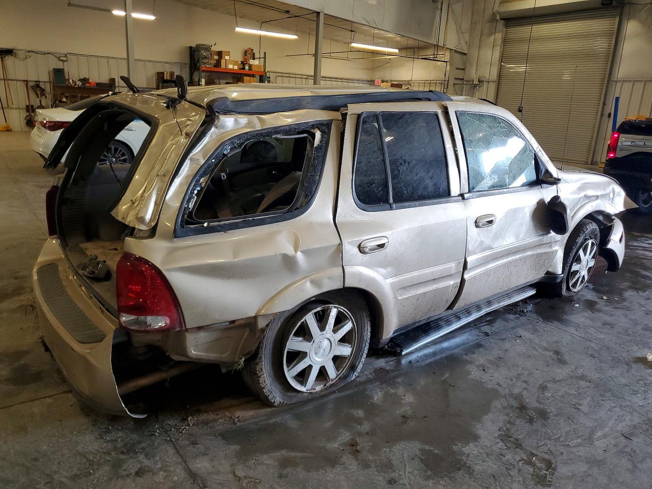 2005 Buick Rainier Cxl Золотой vin: 5GADT13S052101256