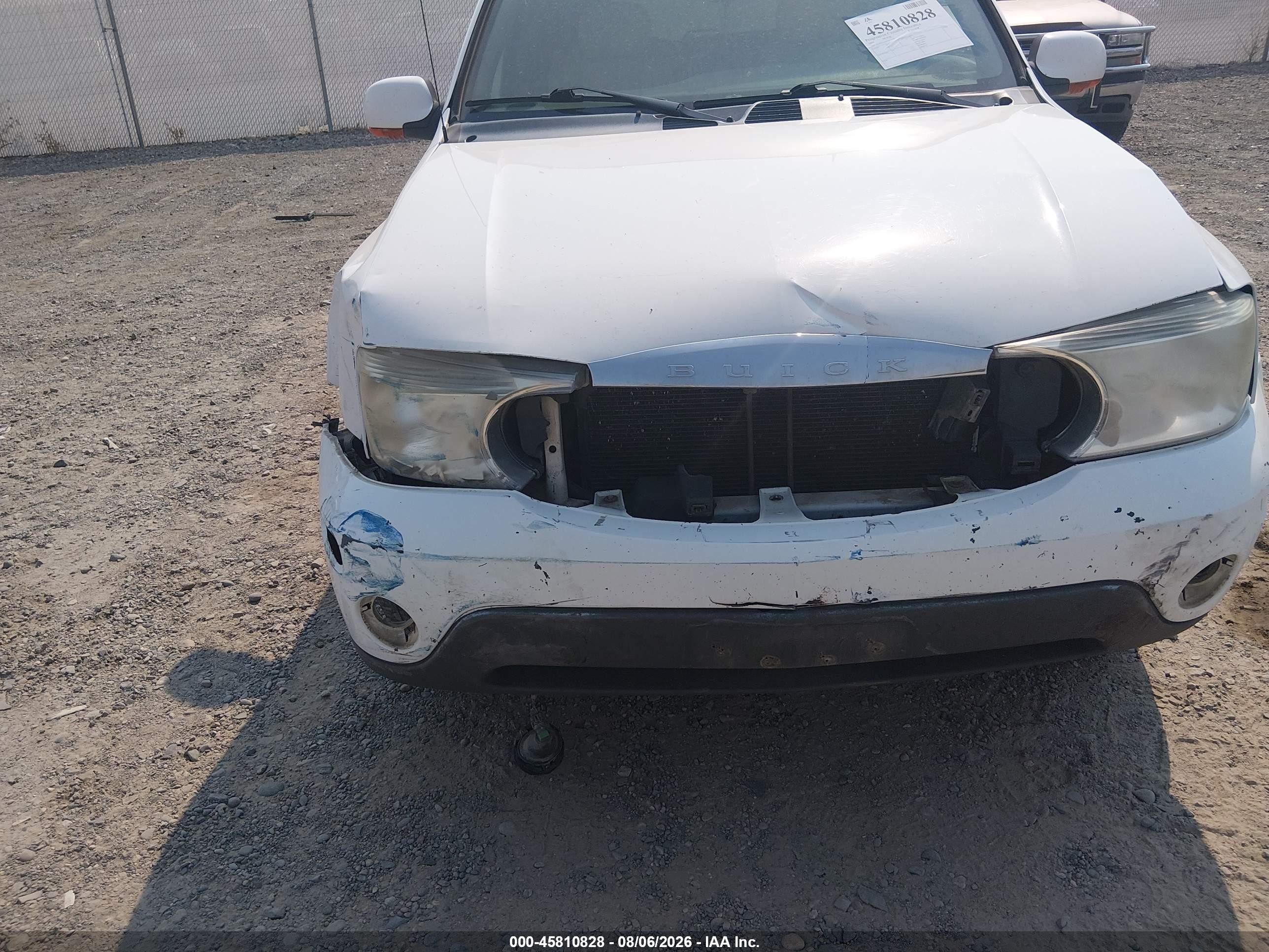 2005 Buick Rainier Cxl White vin: 5GADT13S052215242