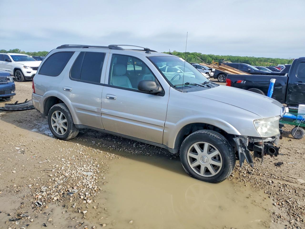 2004 Buick Rainier Silver vin: 5GADT13S142265887