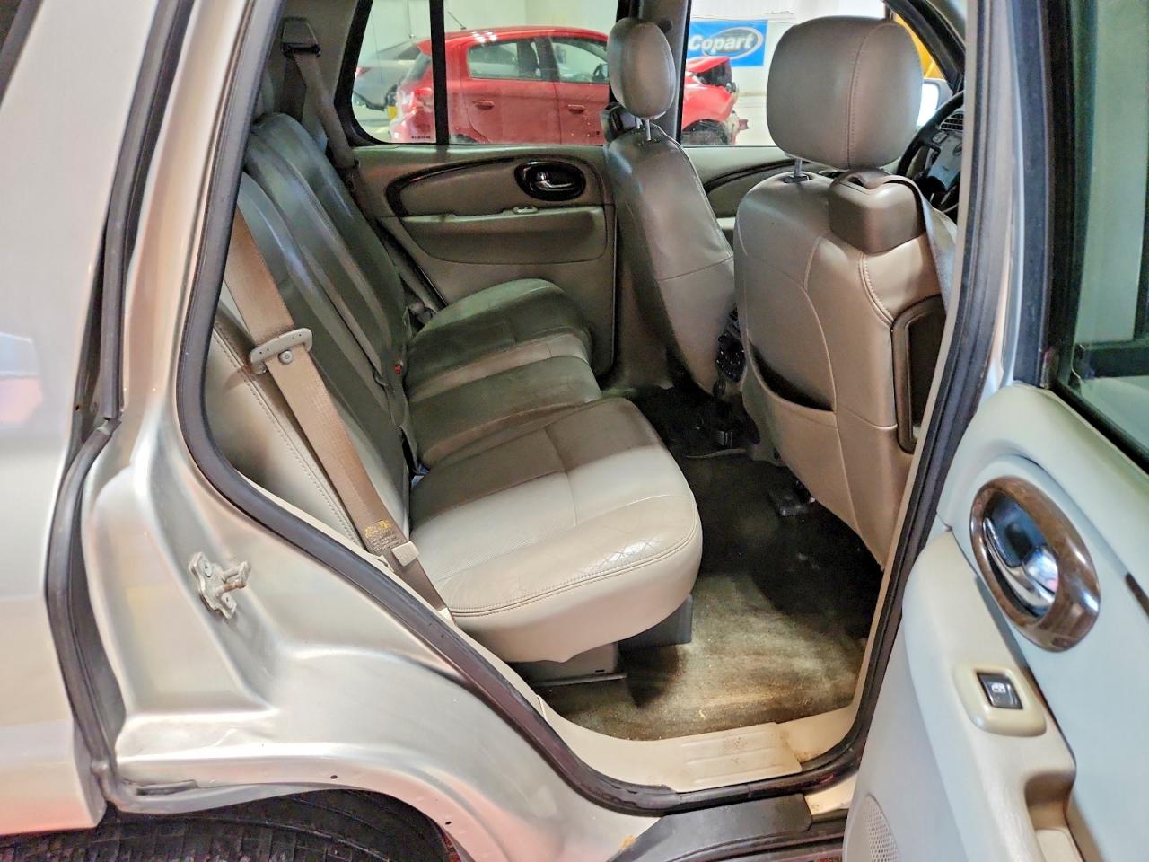 2004 Buick Rainier Cxl Silver vin: 5GADT13S642271071