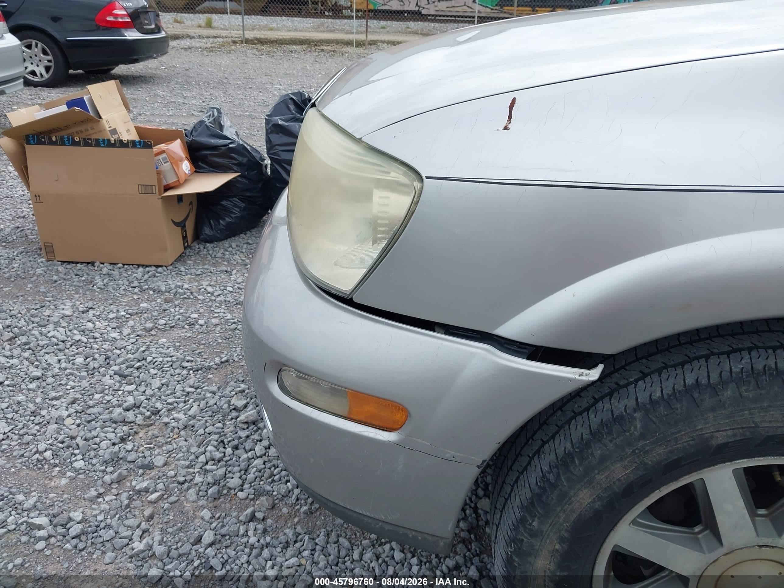 2004 Buick Rainier Cxl Silver vin: 5GADT13S742284590