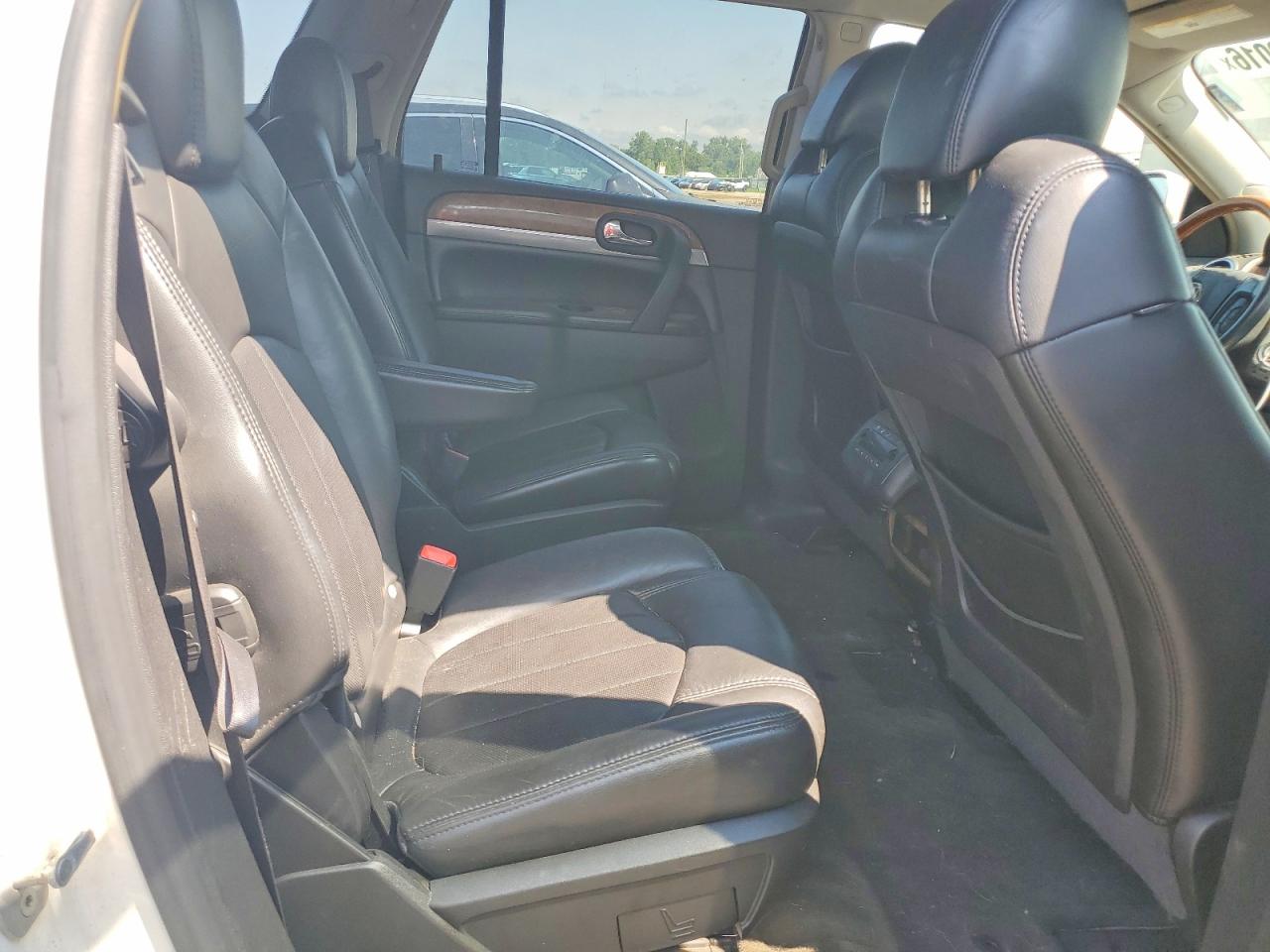 2008 Buick Enclave Cxl White vin: 5GAER23708J230239