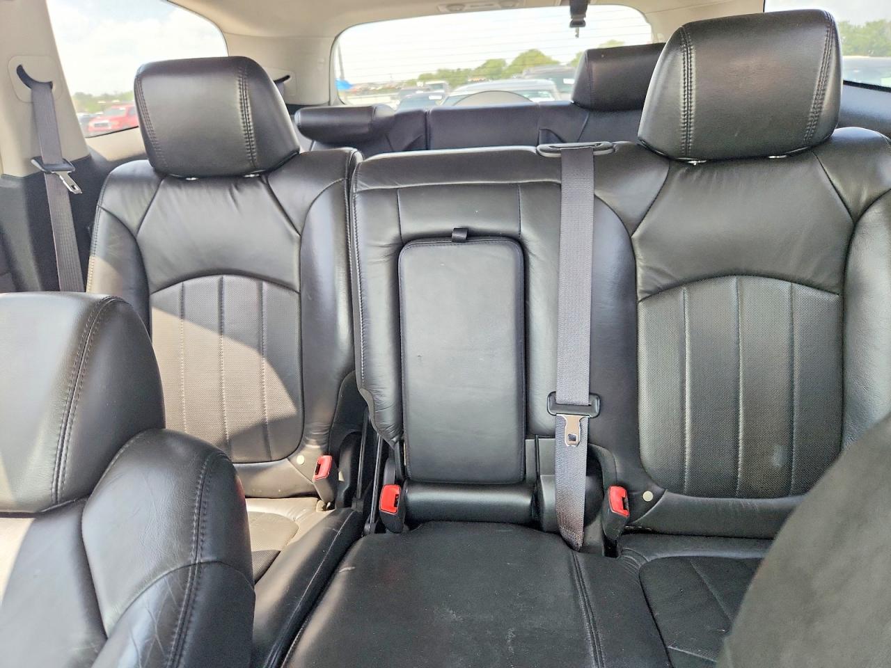 2008 Buick Enclave Cxl Red vin: 5GAER23718J147192