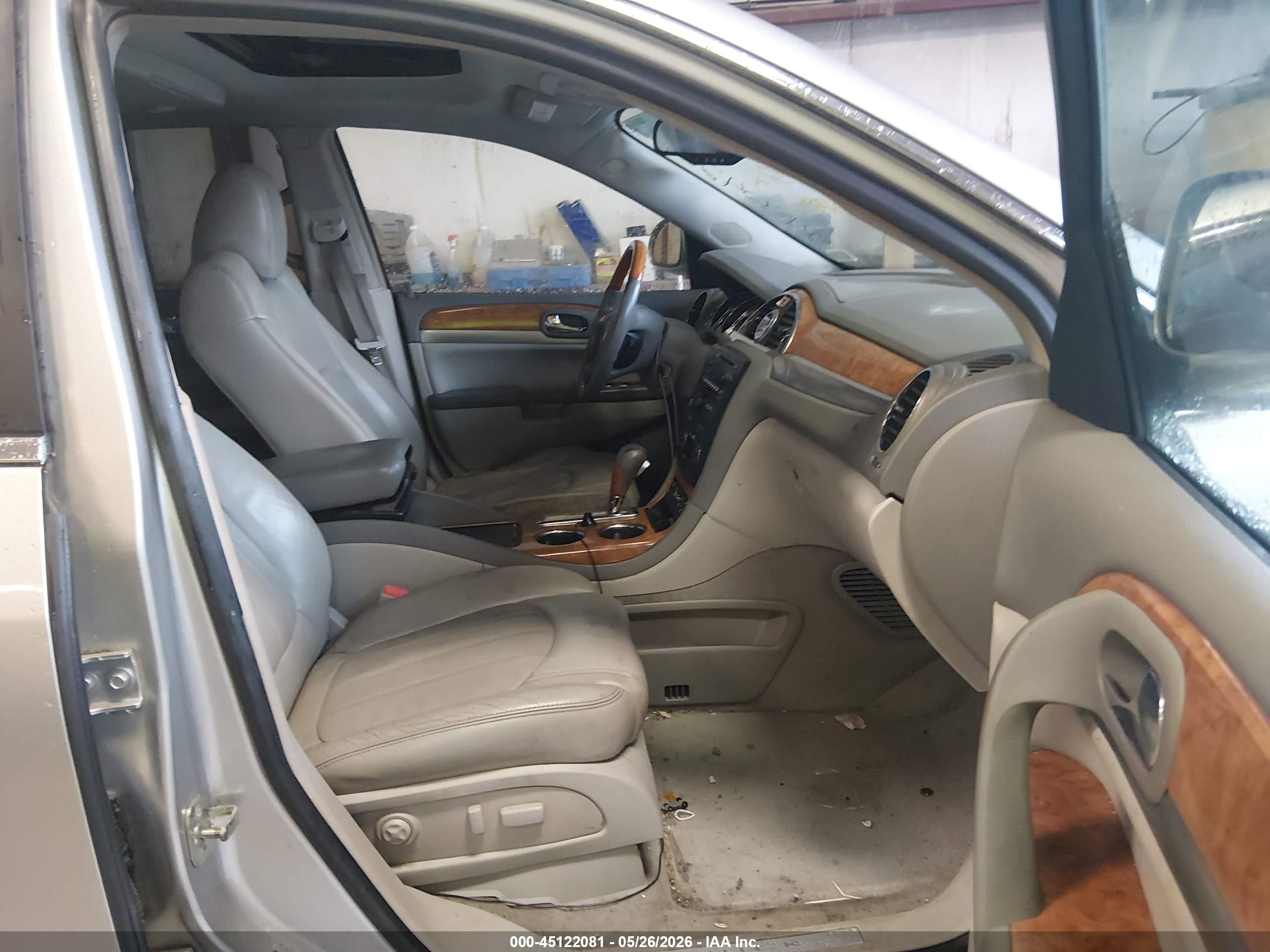 2008 Buick Enclave Cxl Silver vin: 5GAER23718J245042
