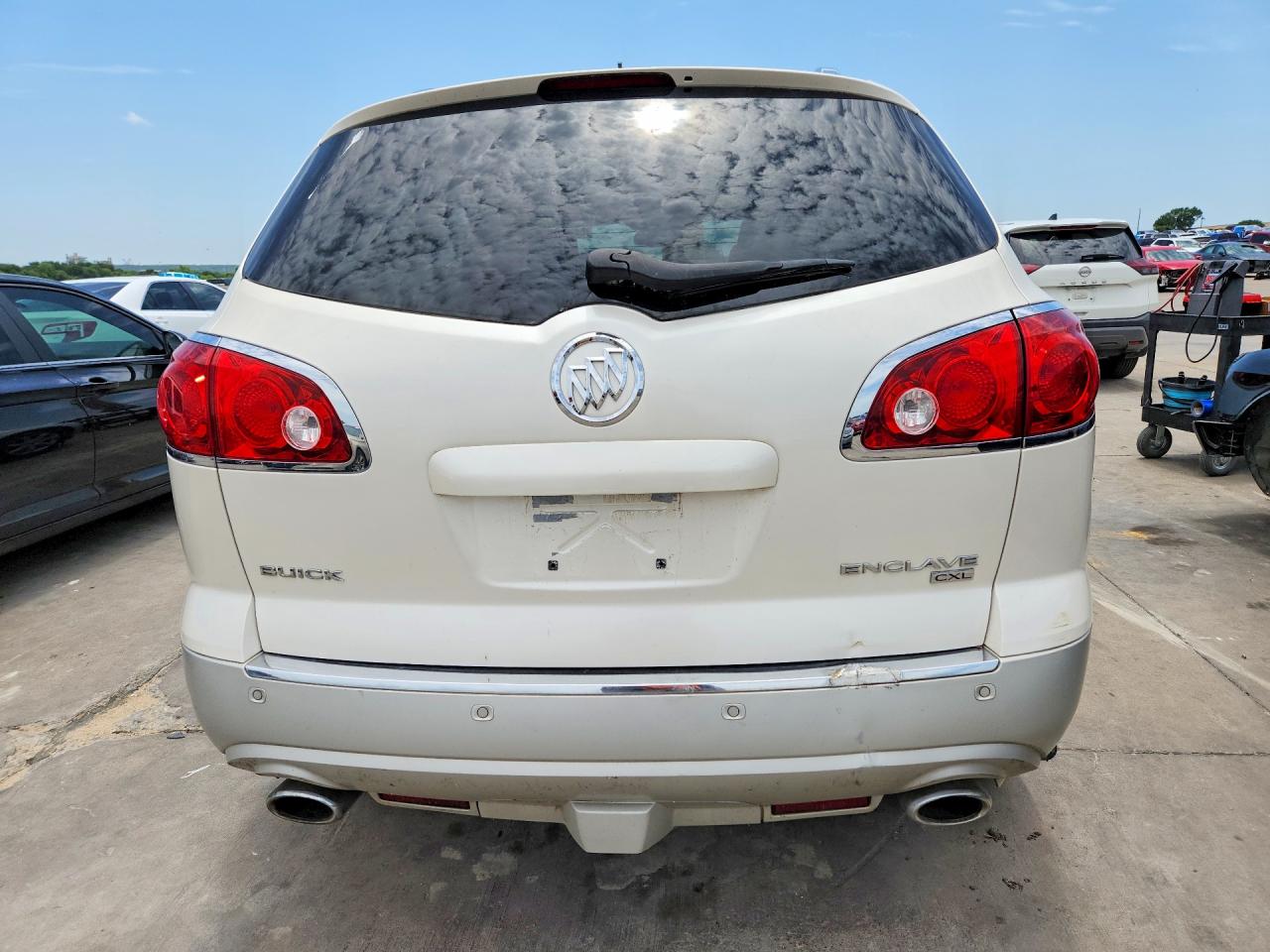 2008 Buick Enclave Cxl White vin: 5GAER23728J105520