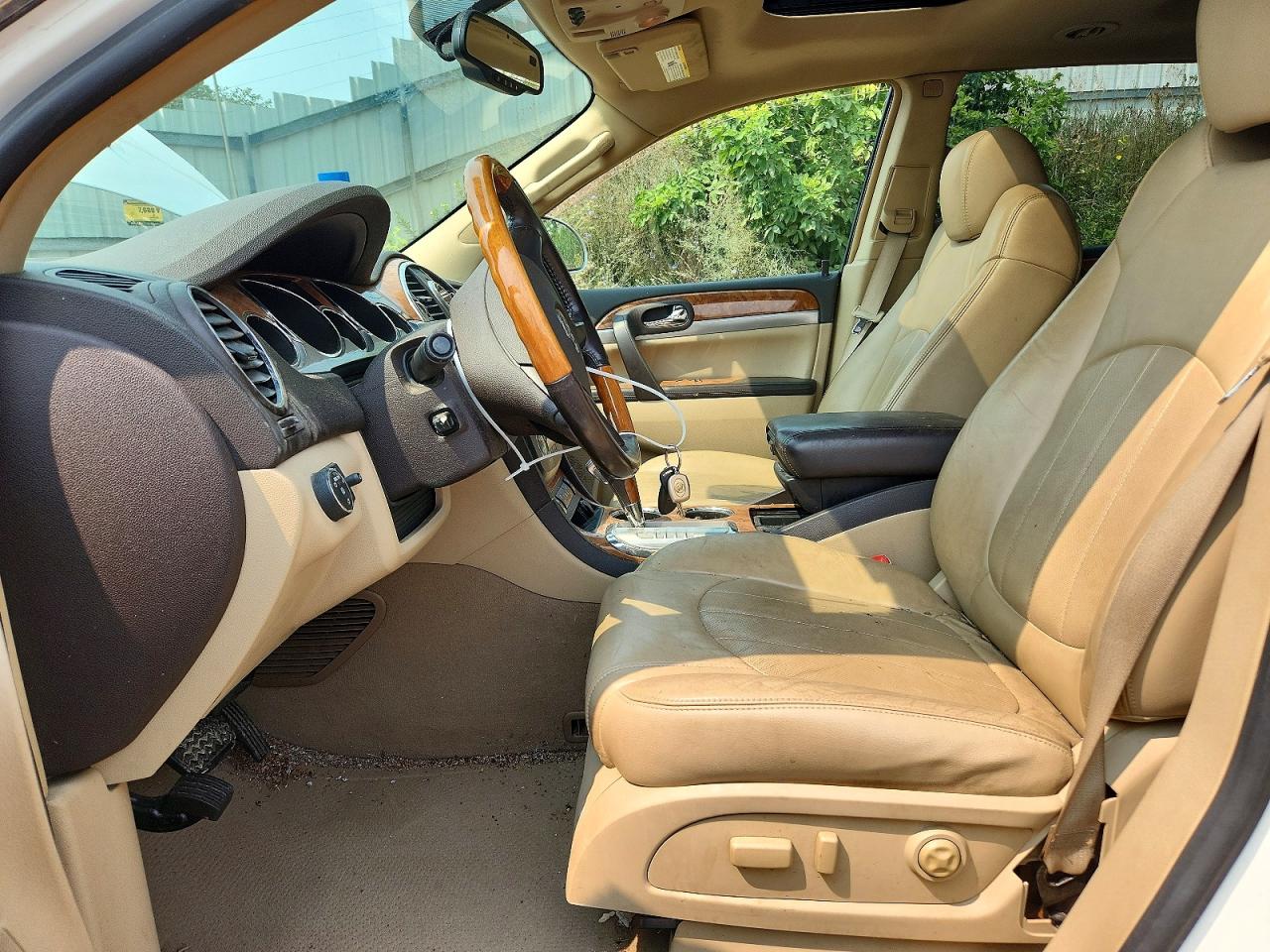 2008 Buick Enclave Cxl White vin: 5GAER23768J102930