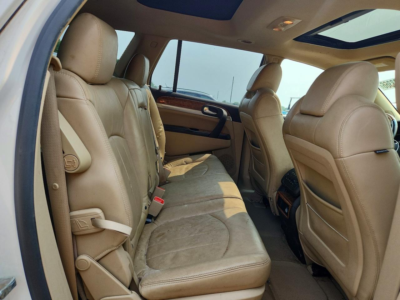 2008 Buick Enclave Cxl White vin: 5GAER23768J102930