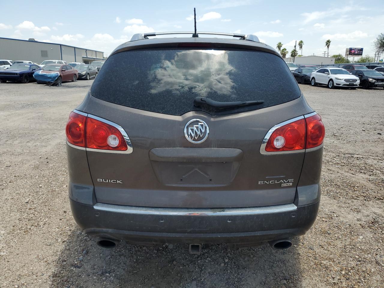 2008 Buick Enclave Cxl Brown vin: 5GAER23788J103657 Damage: R Bumper Textured, Scraped, 9 To 10 Inches
