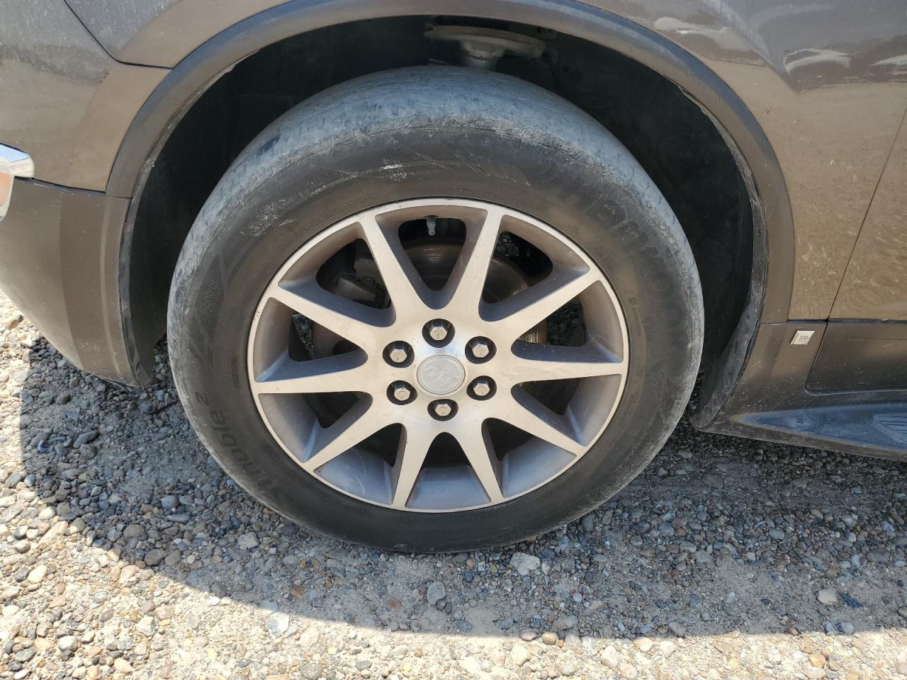 2008 Buick Enclave Cxl Brown vin: 5GAER23788J103657 Damage: Left Front Tire, Worn, Replacement Required