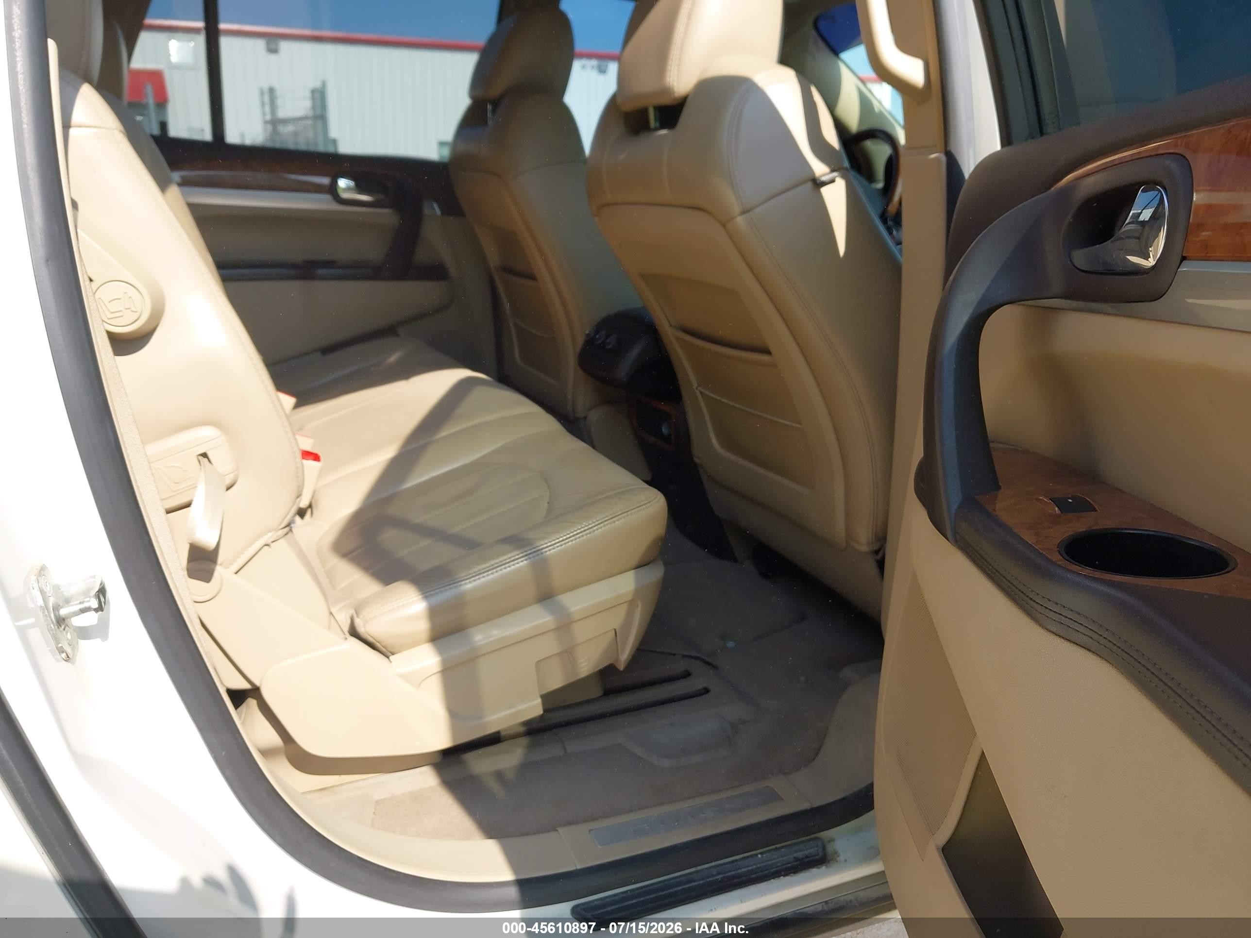 2008 Buick Enclave Cxl White vin: 5GAER237X8J191644