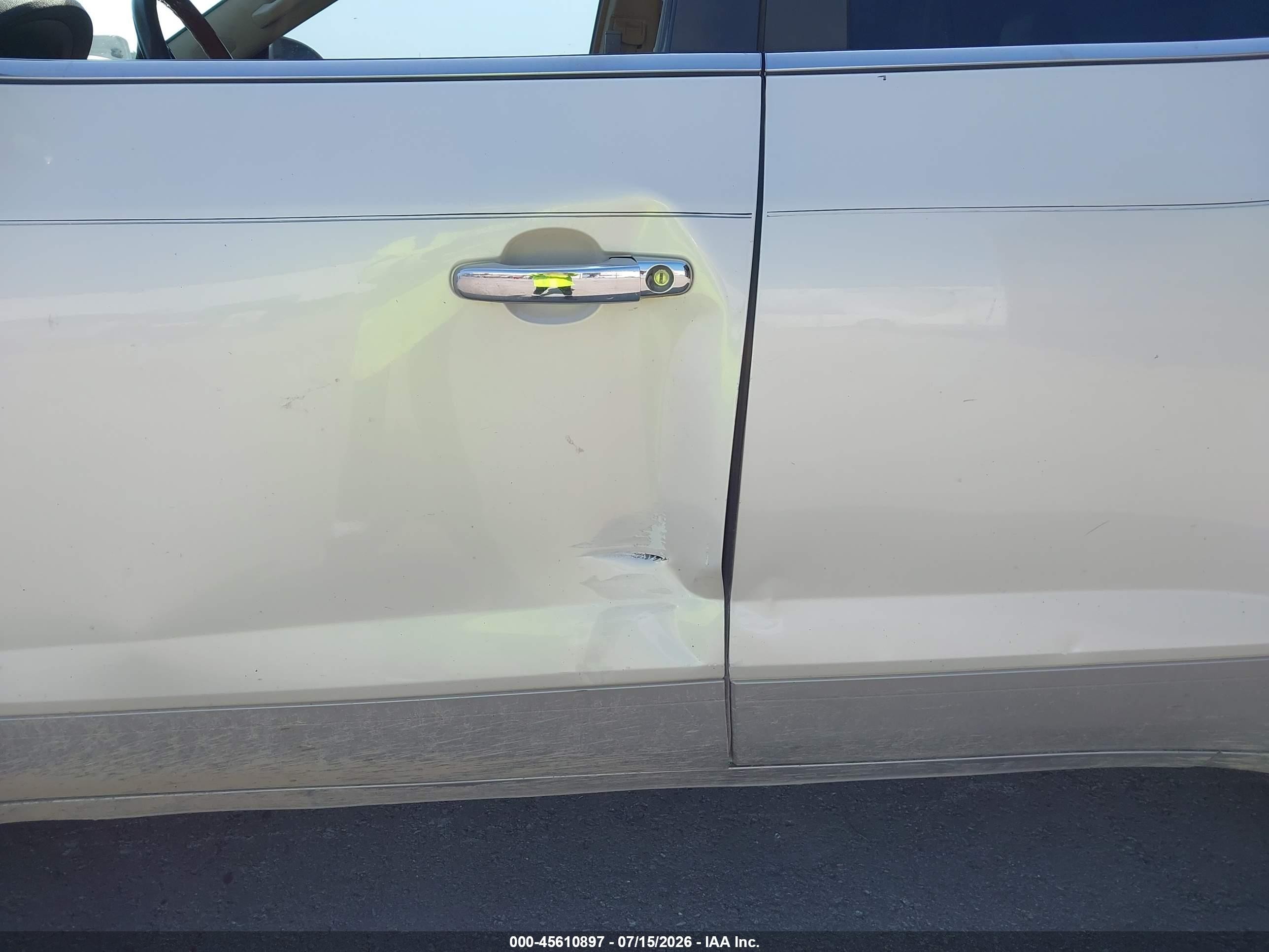 2008 Buick Enclave Cxl White vin: 5GAER237X8J191644