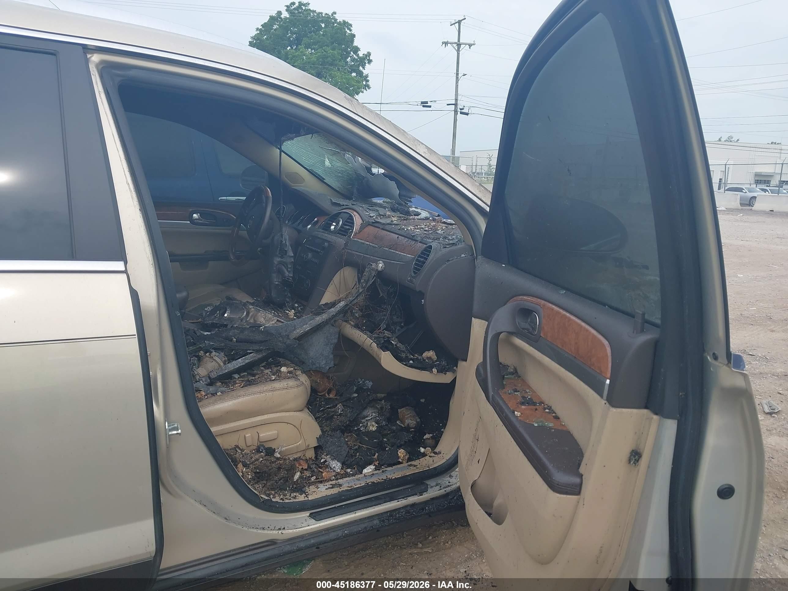2008 Buick Enclave Cxl Gold vin: 5GAER237X8J303598