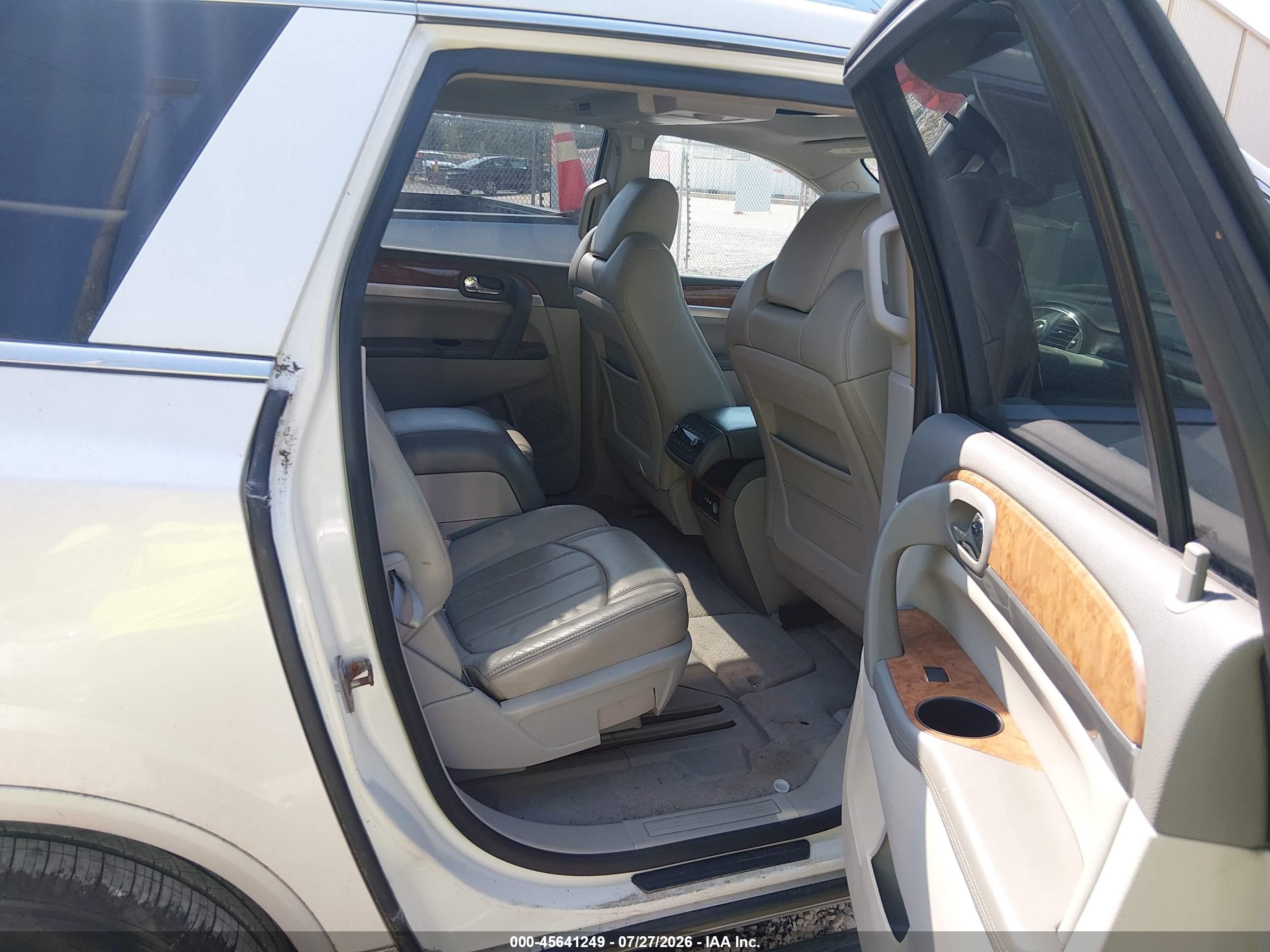 2009 Buick Enclave Cxl Белый vin: 5GAER23D49J185216