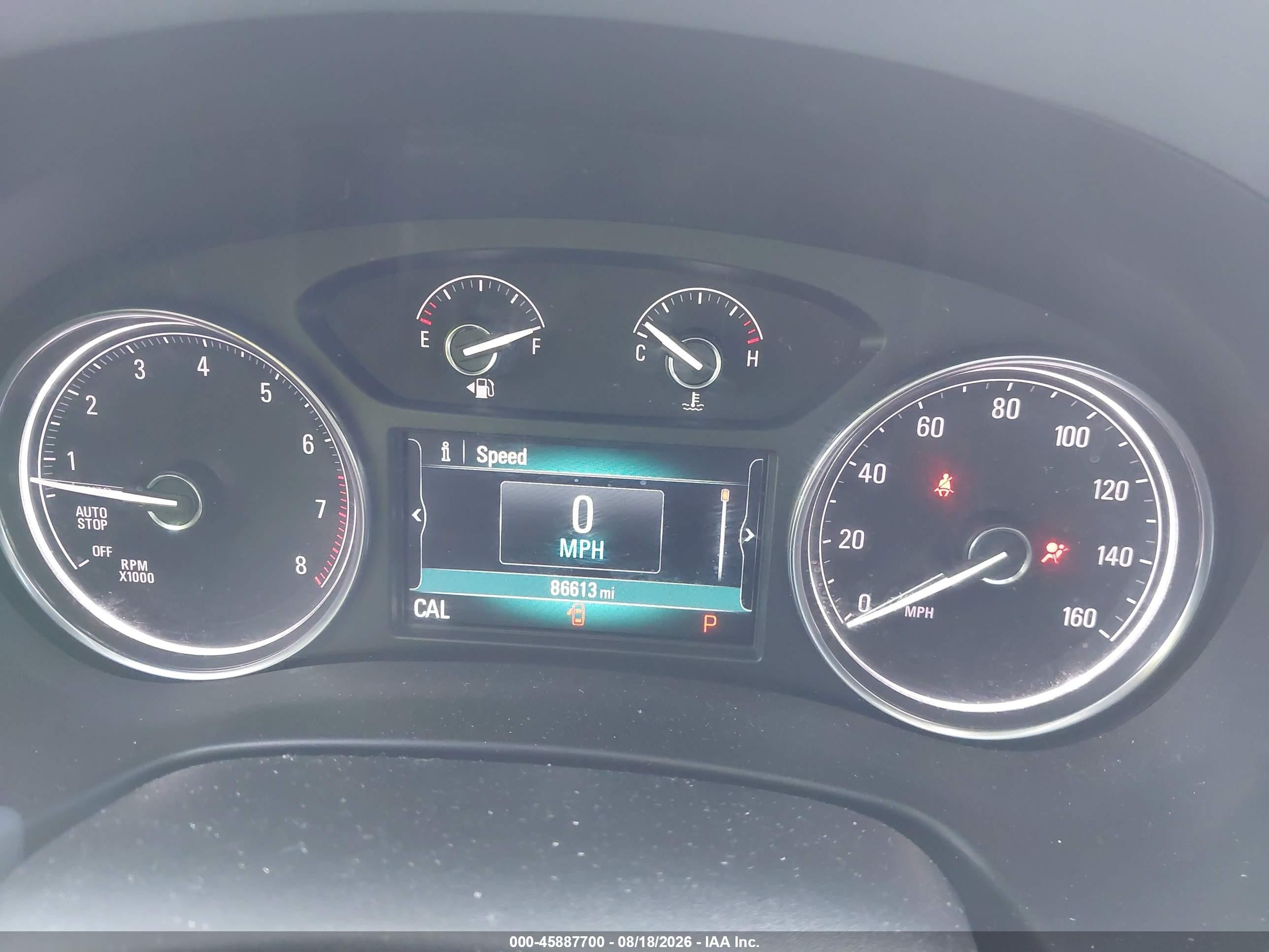 2018 Buick Enclave Essence Silver vin: 5GAERBKW0JJ161857