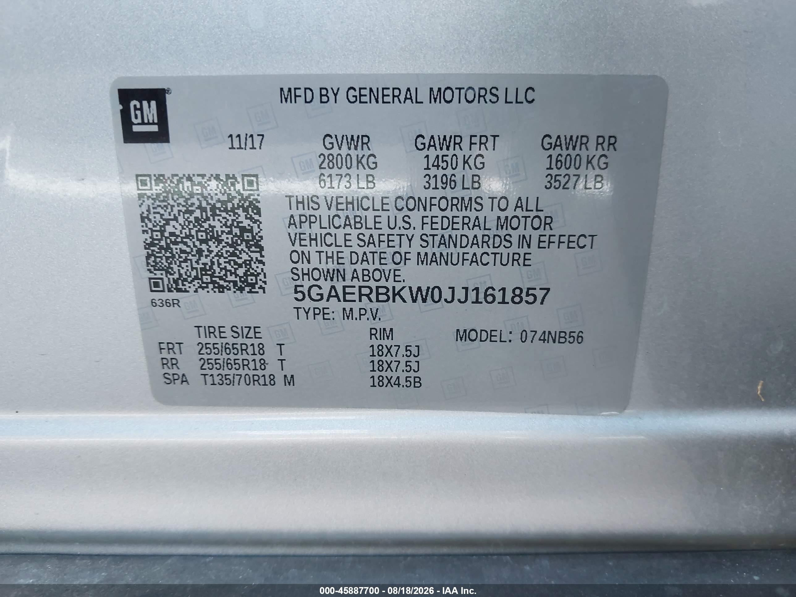 2018 Buick Enclave Essence Silver vin: 5GAERBKW0JJ161857