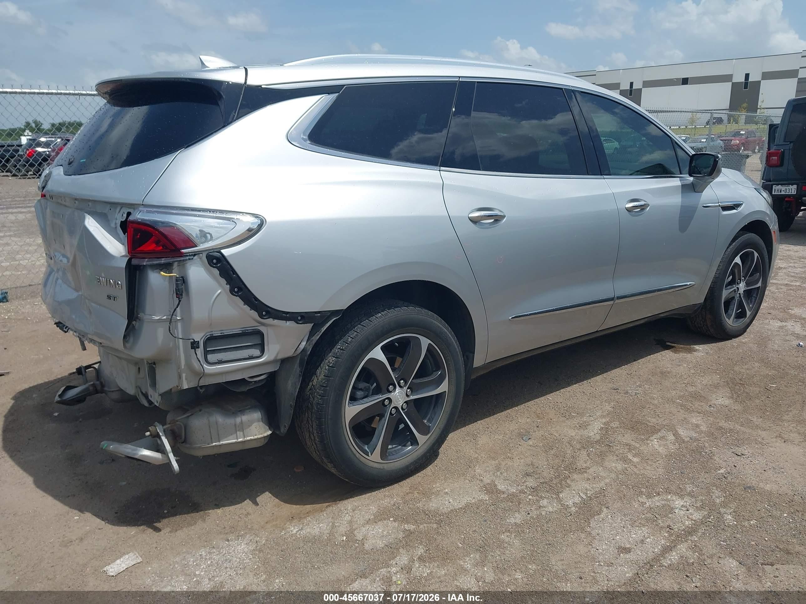 2022 Buick Enclave Fwd Essence Silver vin: 5GAERBKW0NJ164988