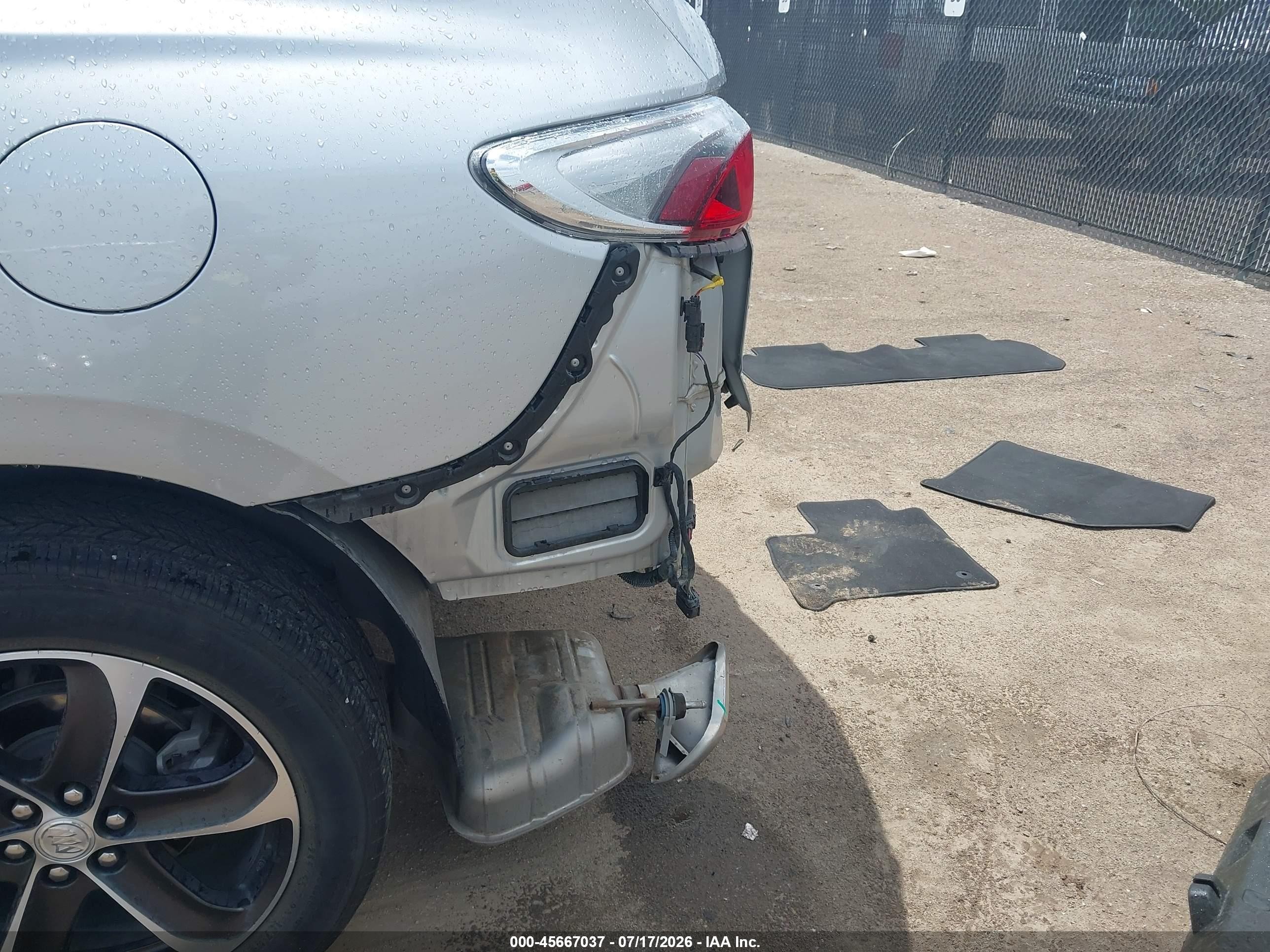 2022 Buick Enclave Fwd Essence Silver vin: 5GAERBKW0NJ164988