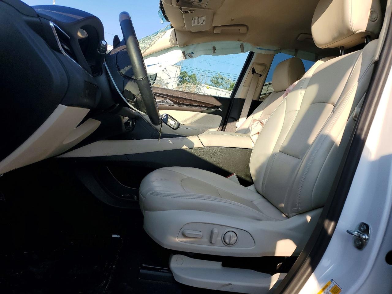 2023 Buick Enclave Essence Белый vin: 5GAERBKW9PJ117865