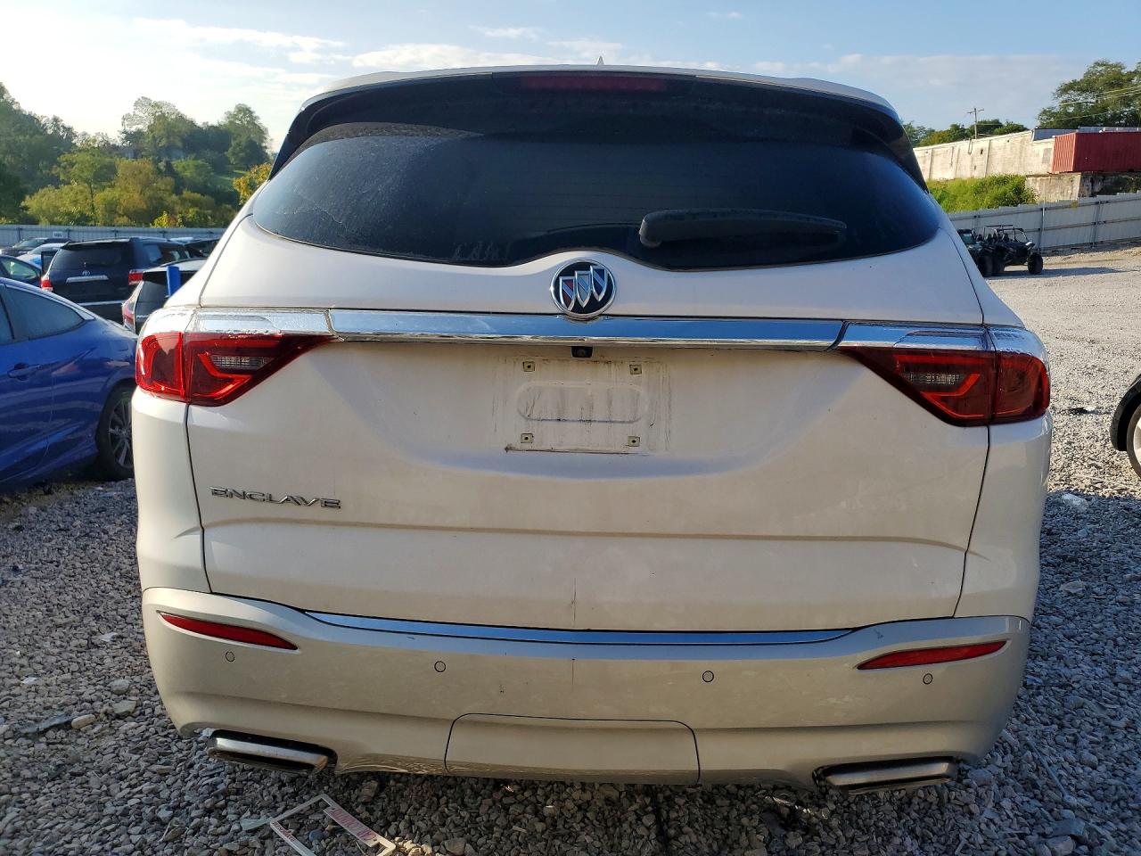 2023 Buick Enclave Essence Белый vin: 5GAERBKW9PJ117865