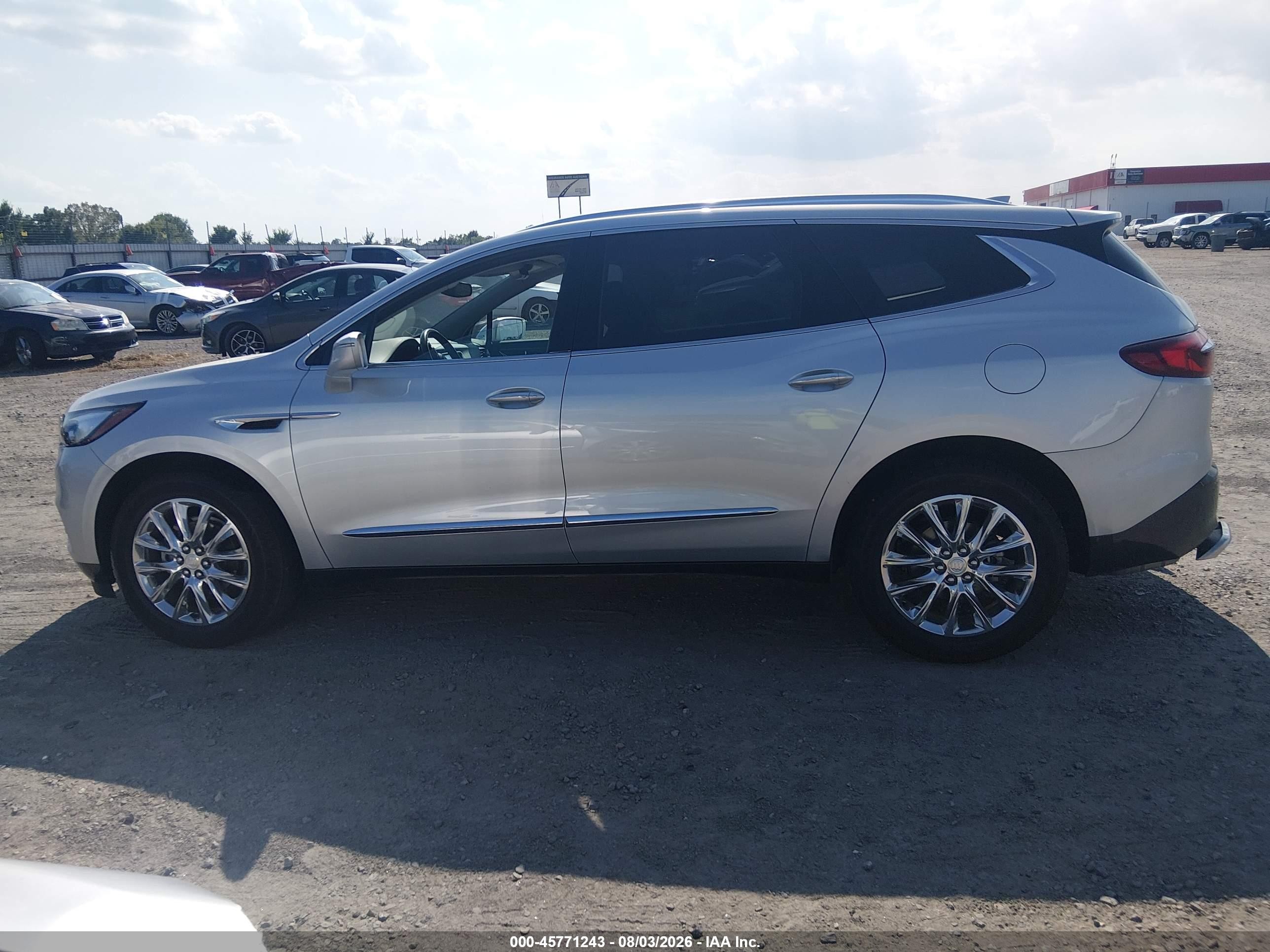 2019 Buick Enclave Fwd Premium Silver vin: 5GAERCKW5KJ151090