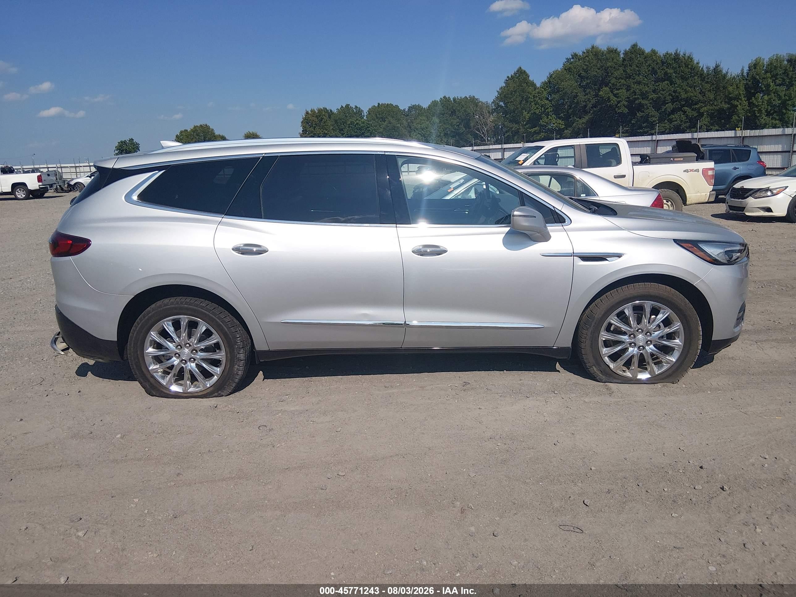 2019 Buick Enclave Fwd Premium Silver vin: 5GAERCKW5KJ151090