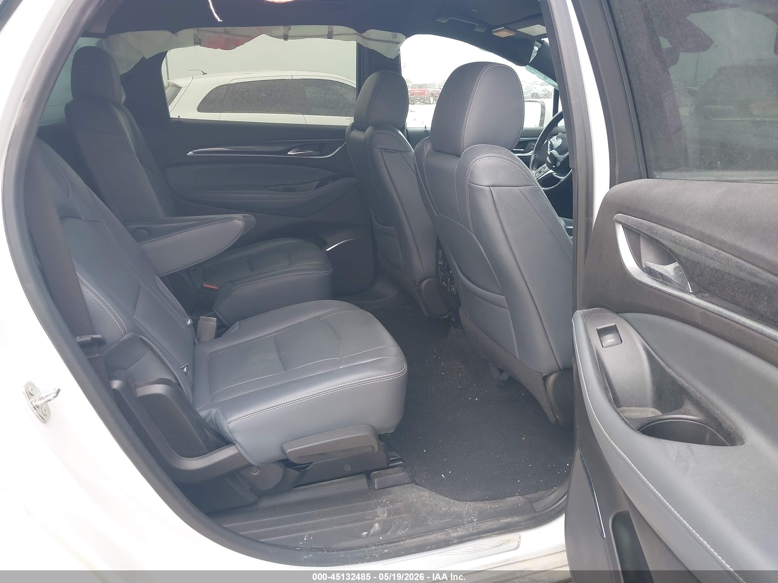 2022 Buick Enclave Fwd Premium Белый vin: 5GAERCKWXNJ185272