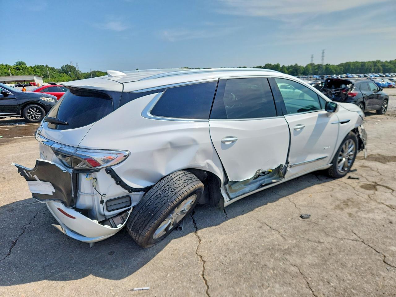 2024 Buick Enclave Avenir Белый vin: 5GAERDKW7RJ124652