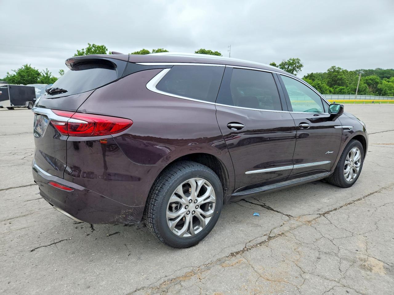 2020 Buick Enclave Avenir Maroon vin: 5GAERDKWXLJ317501