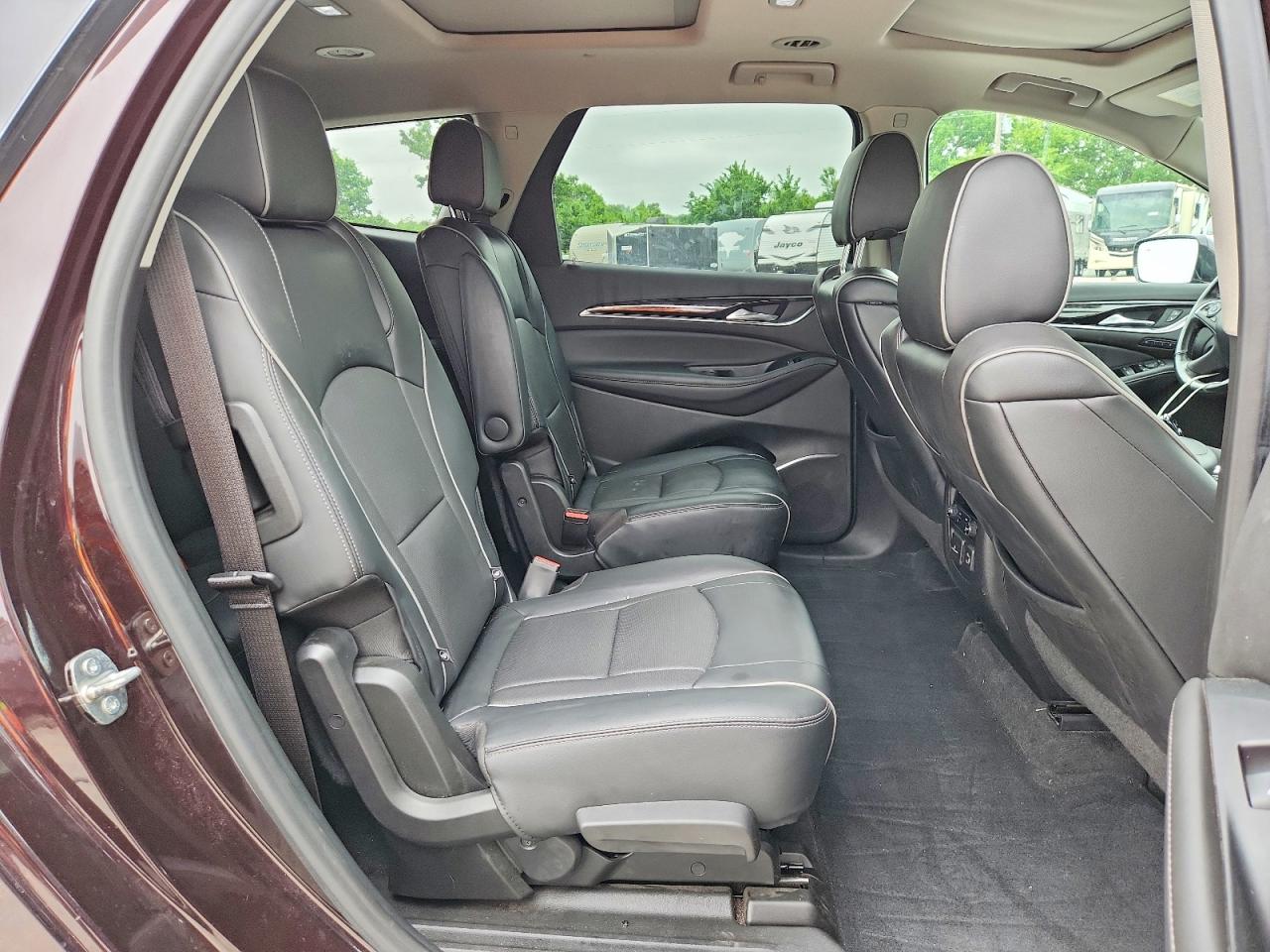 2020 Buick Enclave Avenir Maroon vin: 5GAERDKWXLJ317501