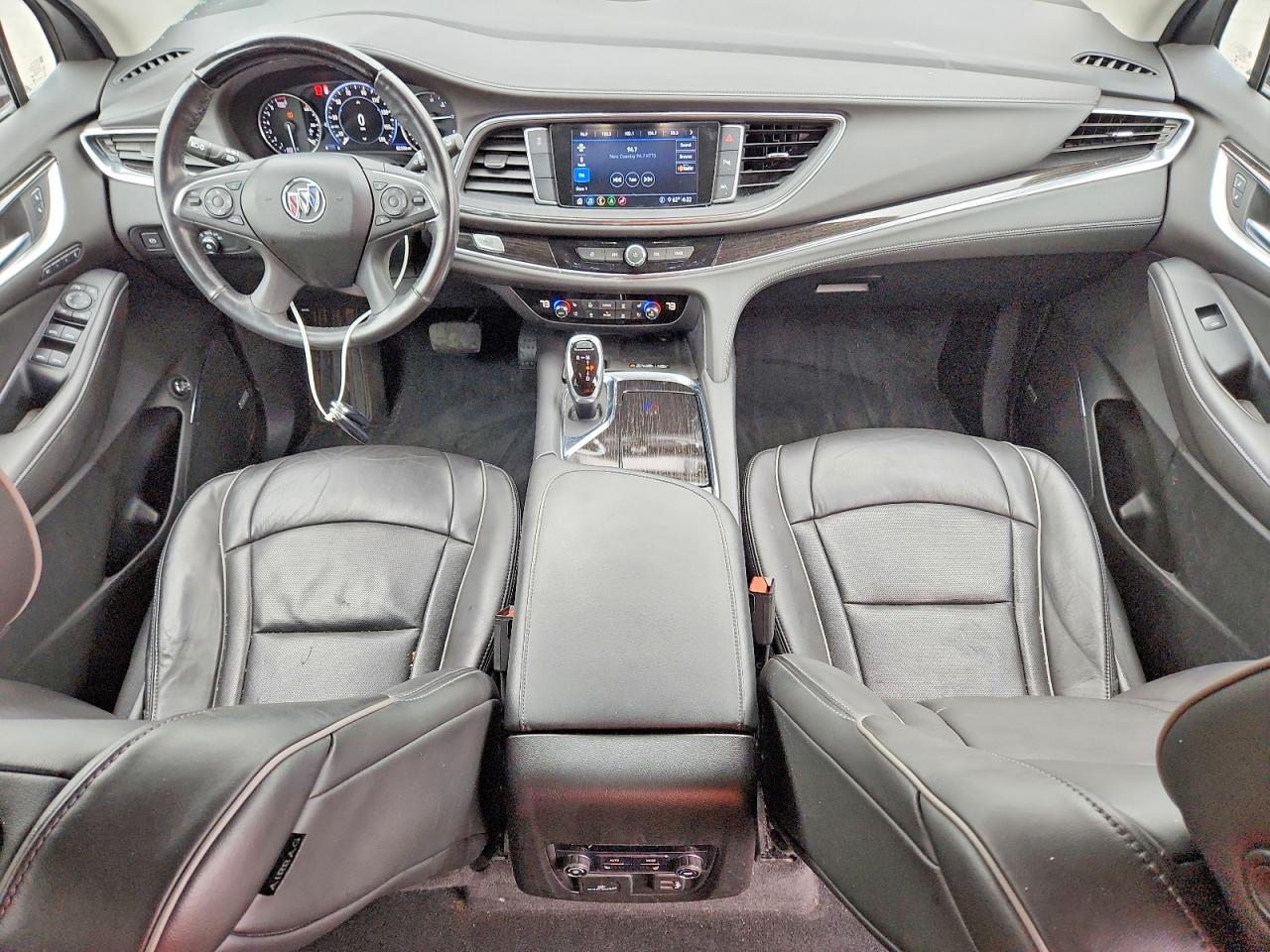 2020 Buick Enclave Avenir Maroon vin: 5GAERDKWXLJ317501
