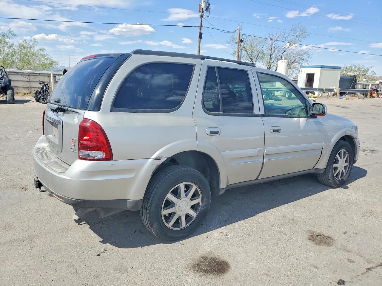 2005 Buick Rainier Cxl Silver vin: 5GAES13M452238659