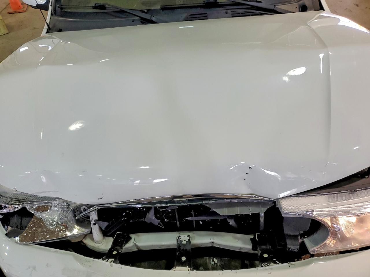 2006 Buick Rainier Cxl White vin: 5GAET13M062157382
