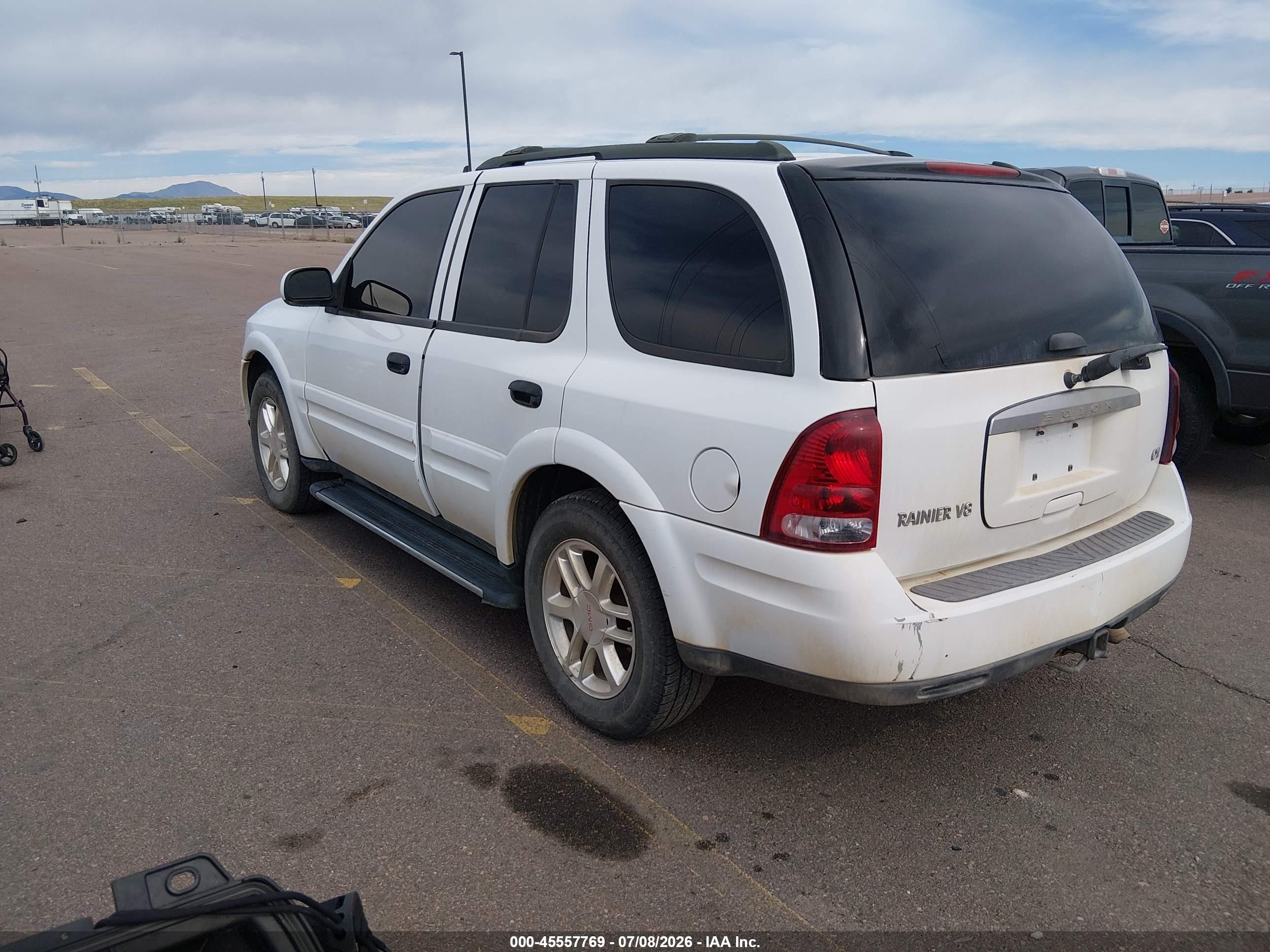 2006 Buick Rainier Cxl White vin: 5GAET13M862229137