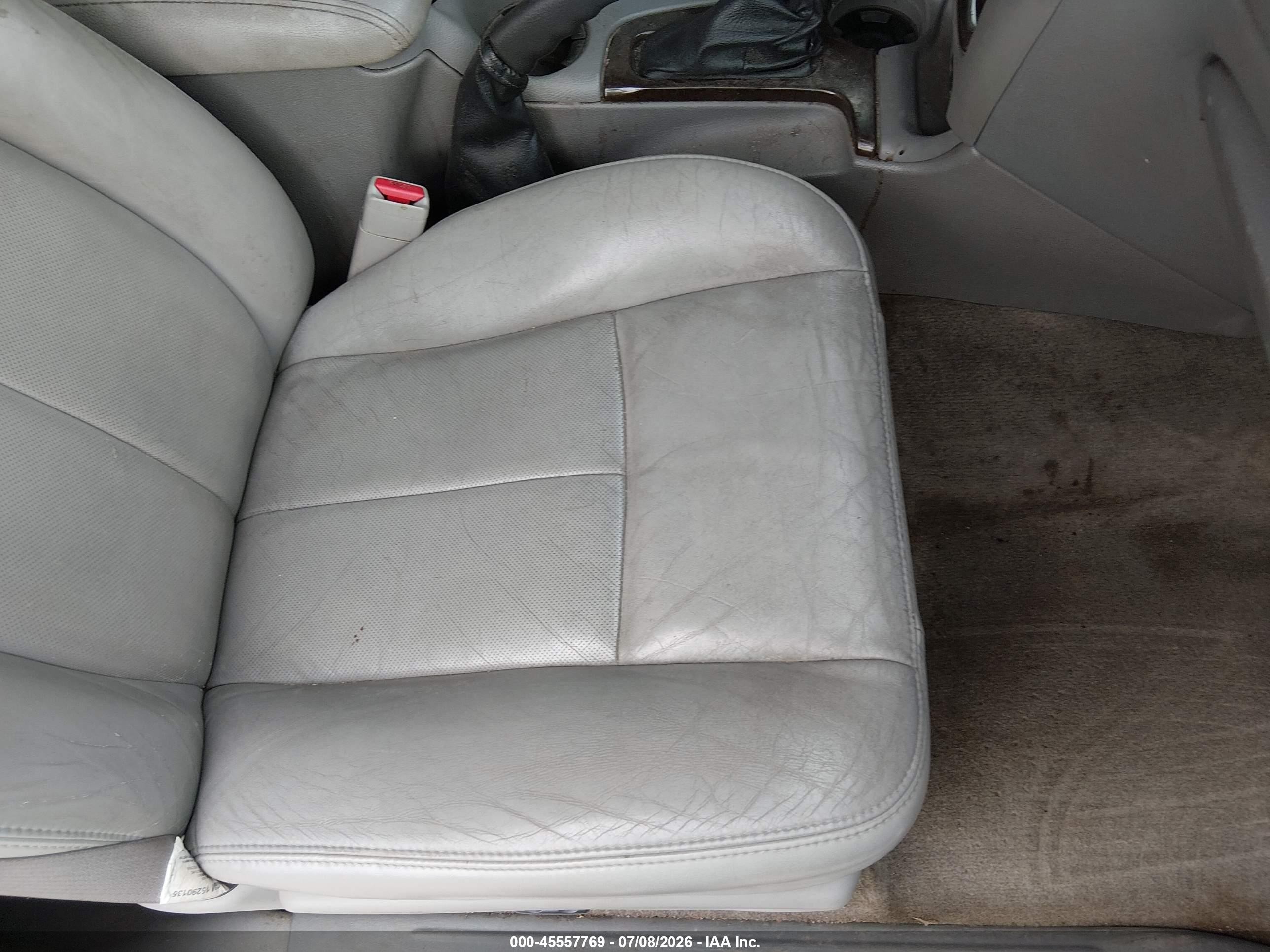 2006 Buick Rainier Cxl White vin: 5GAET13M862229137