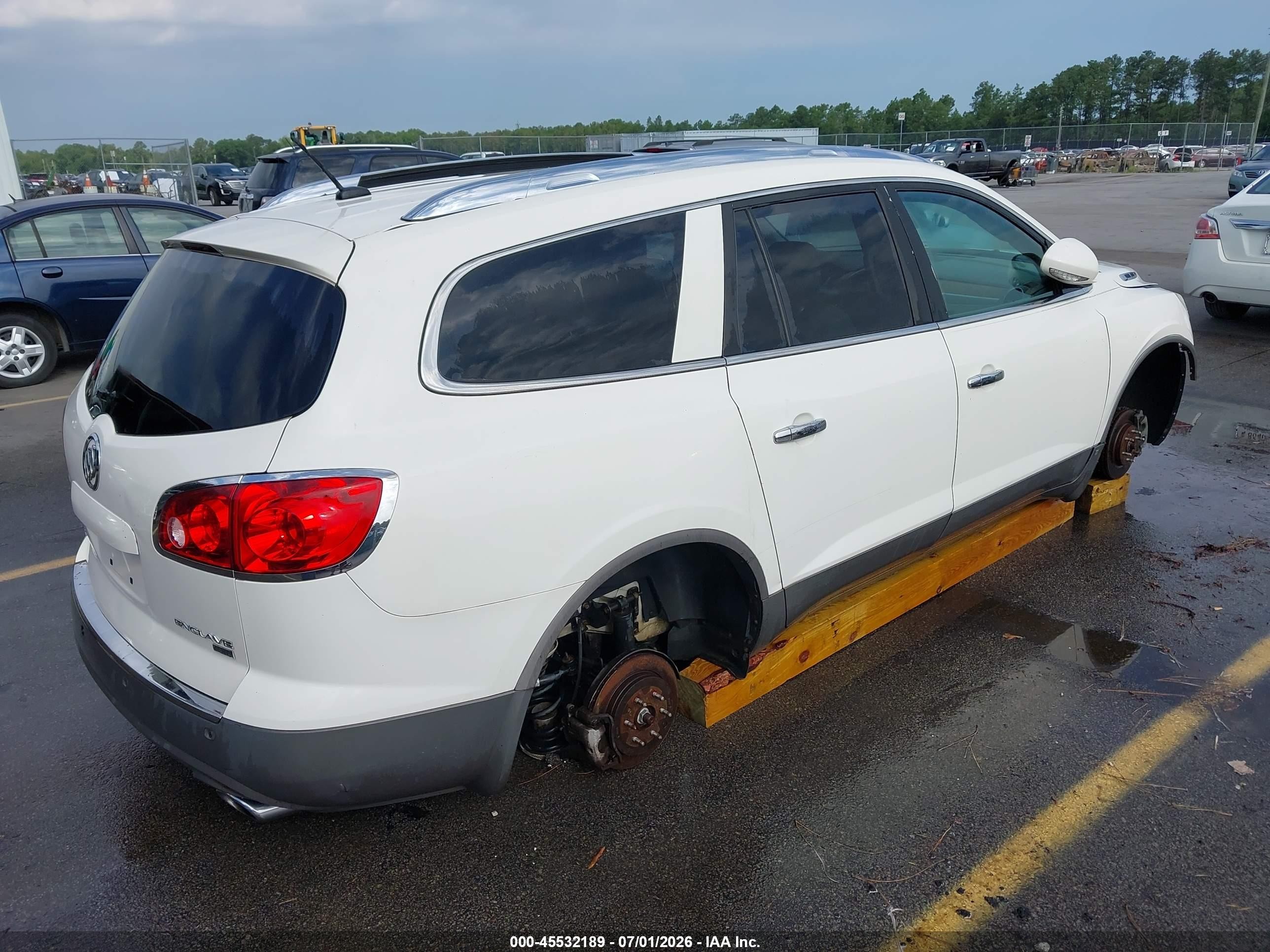 2008 Buick Enclave Cx White vin: 5GAEV13748J265680
