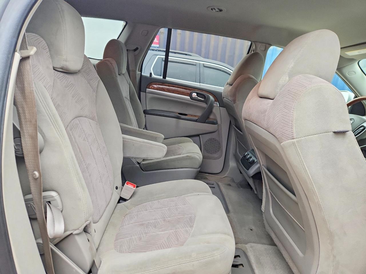 2009 Buick Enclave Cx Silver vin: 5GAEV13D39J109718