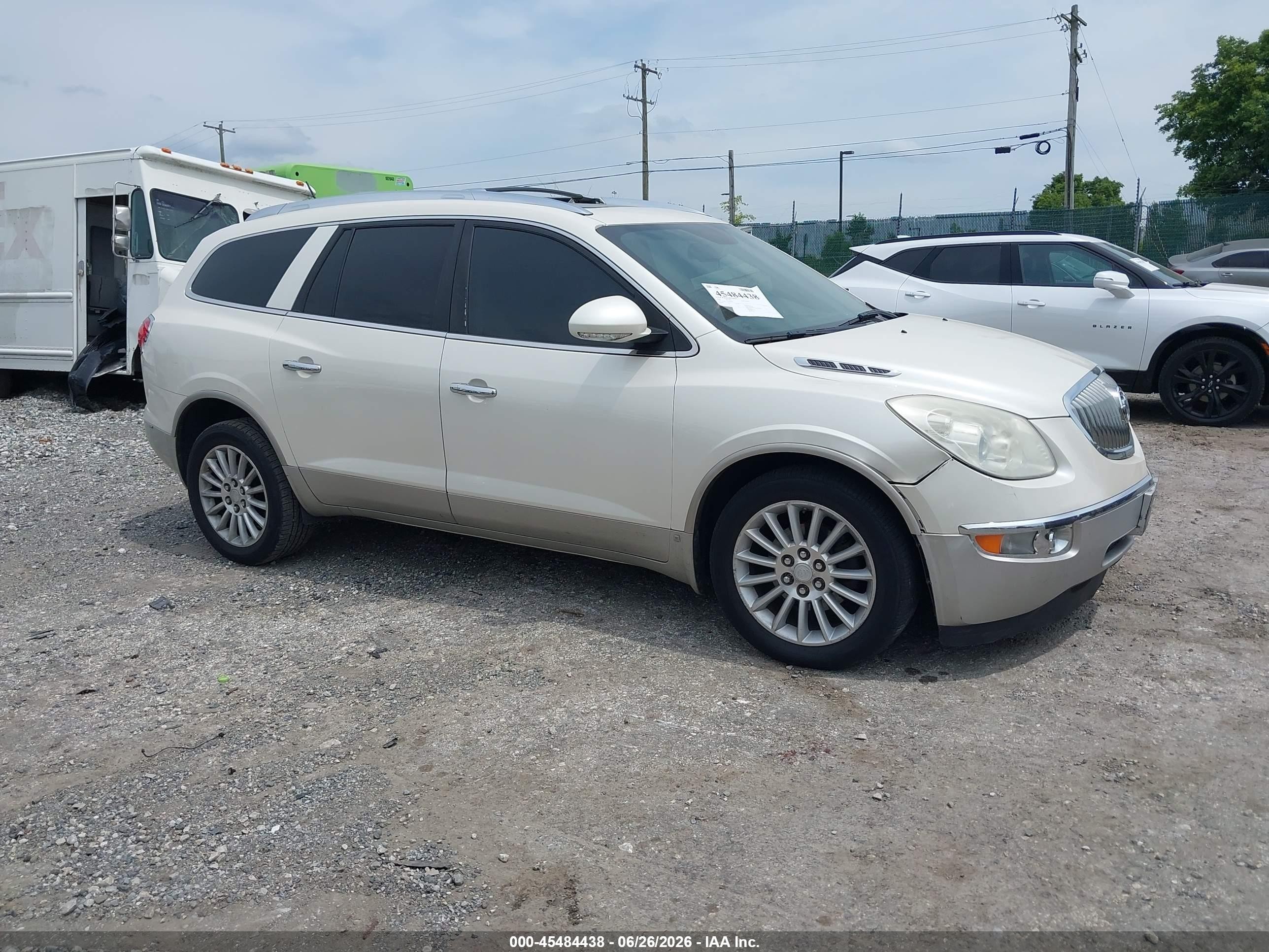 2008 Buick Enclave Cxl White vin: 5GAEV23728J189267