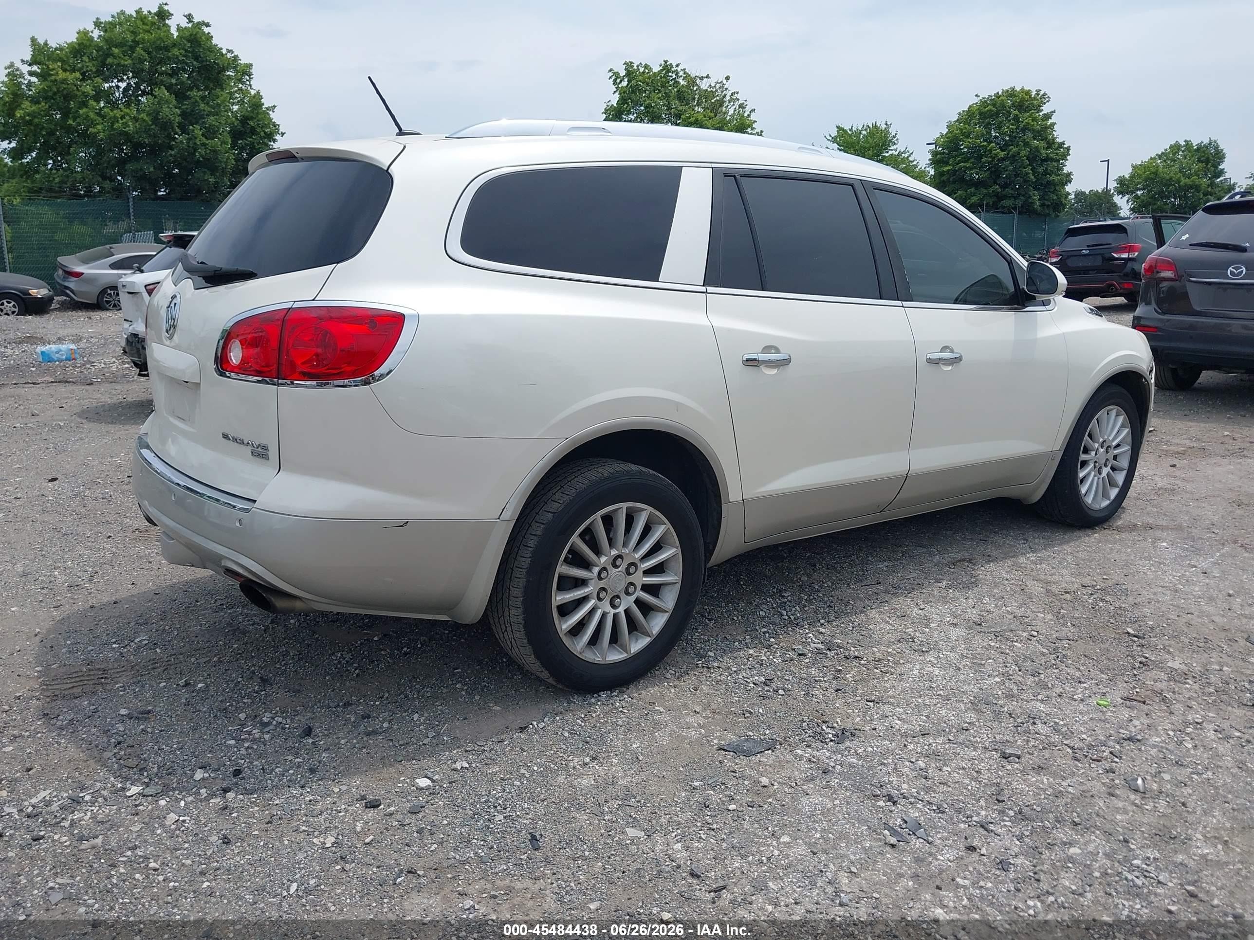 2008 Buick Enclave Cxl White vin: 5GAEV23728J189267