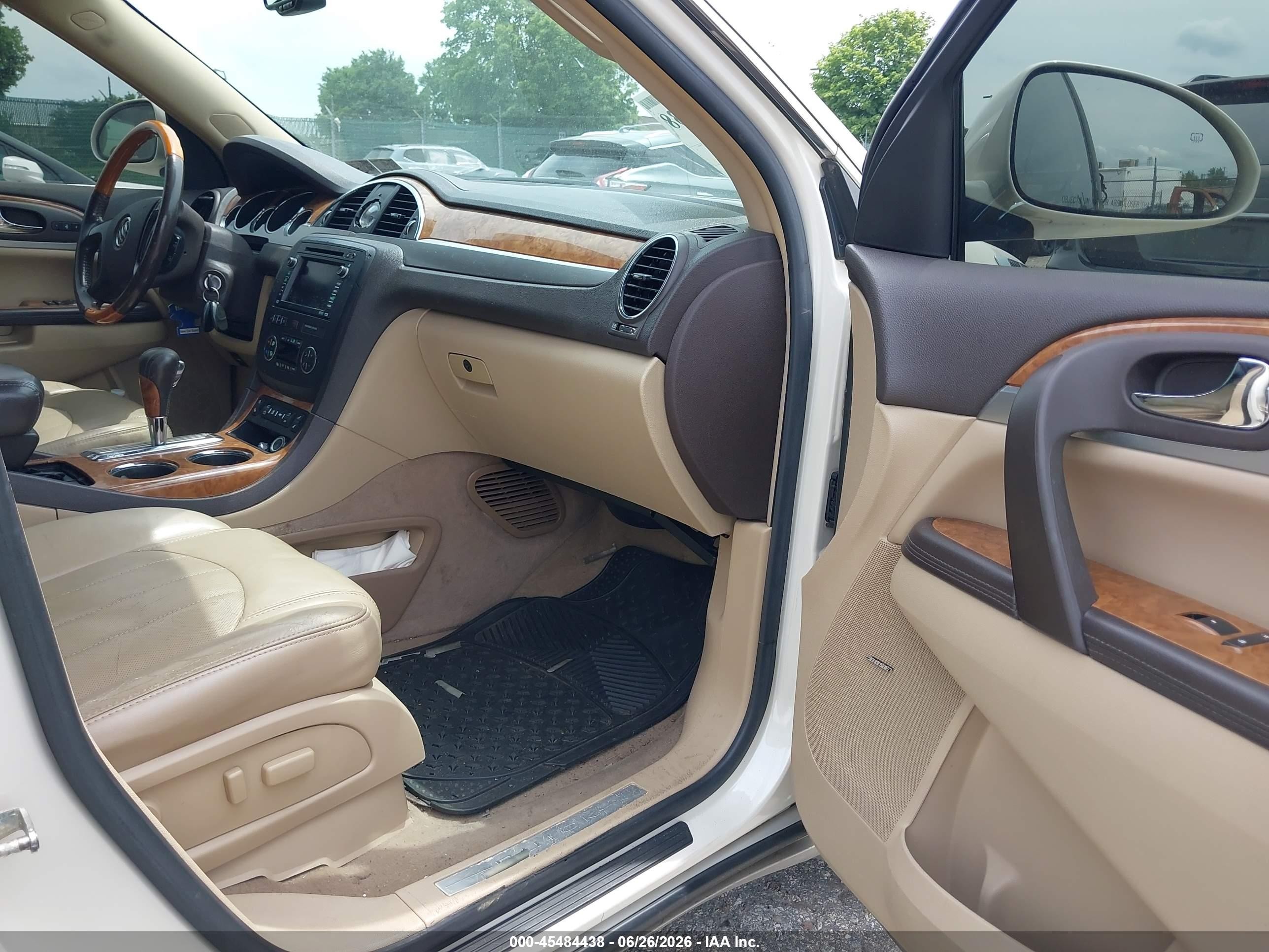 2008 Buick Enclave Cxl White vin: 5GAEV23728J189267