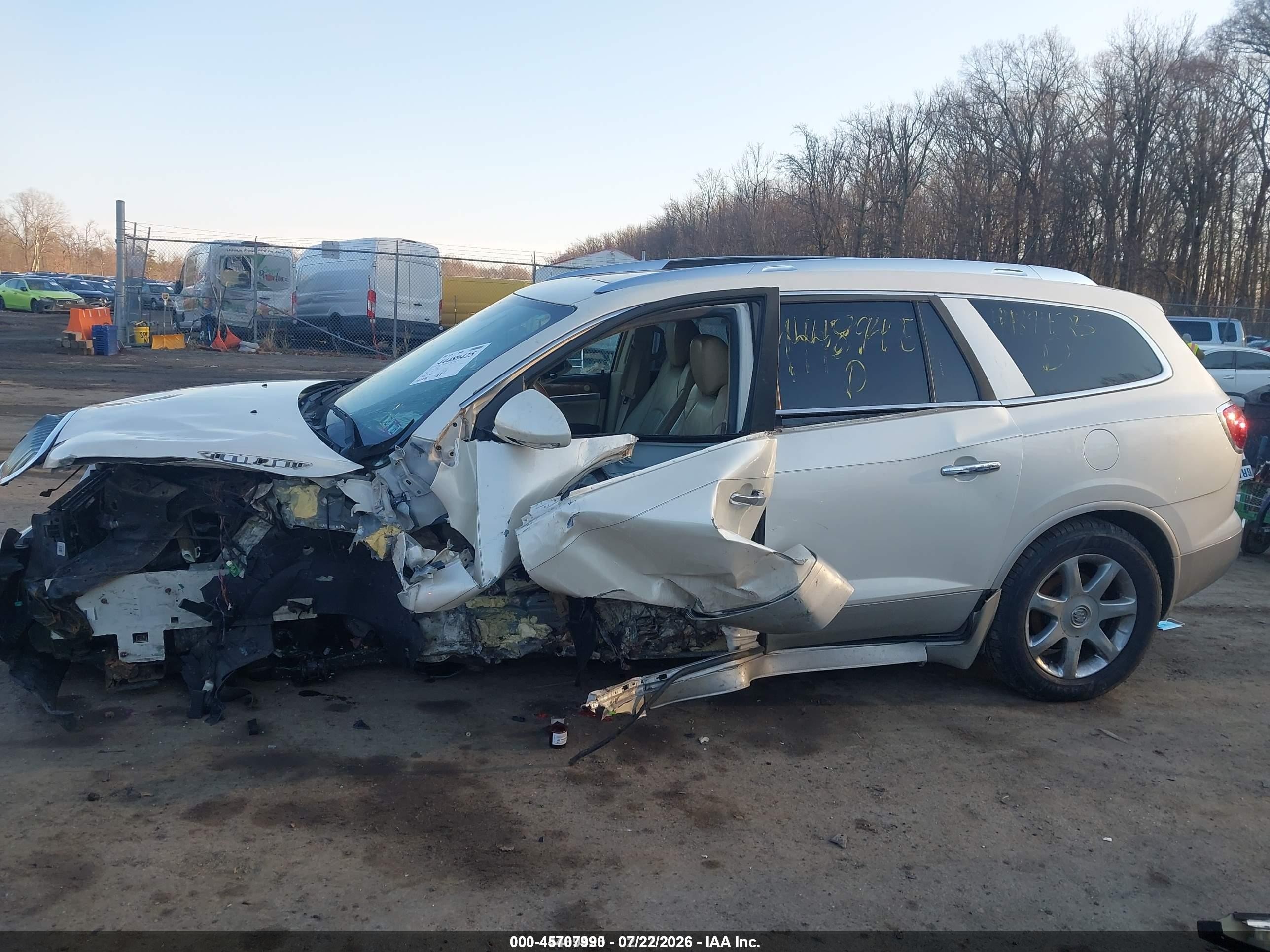 2008 Buick Enclave Cxl White vin: 5GAEV23728J267045