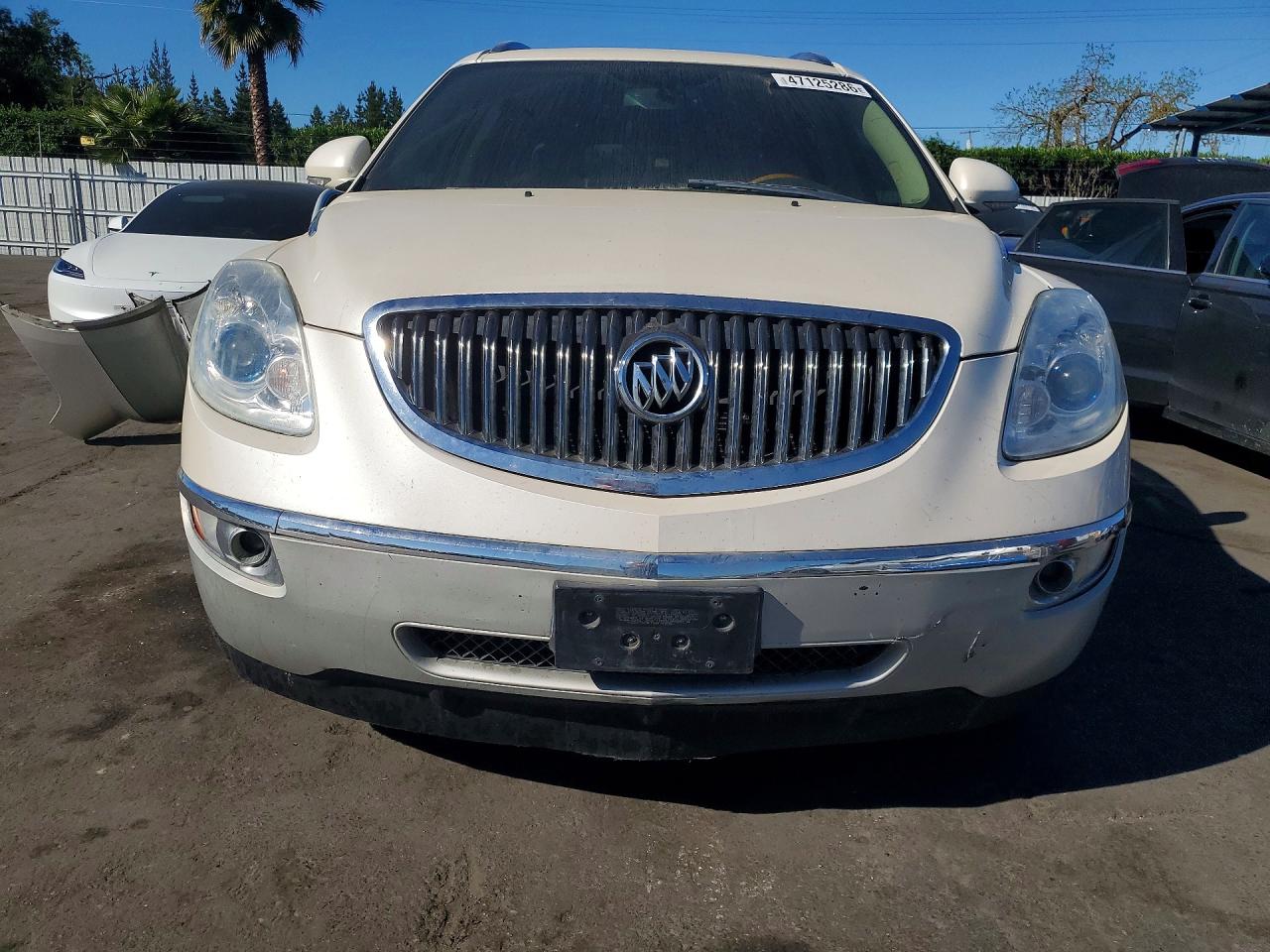 2008 Buick Enclave Cxl White vin: 5GAEV23758J293042