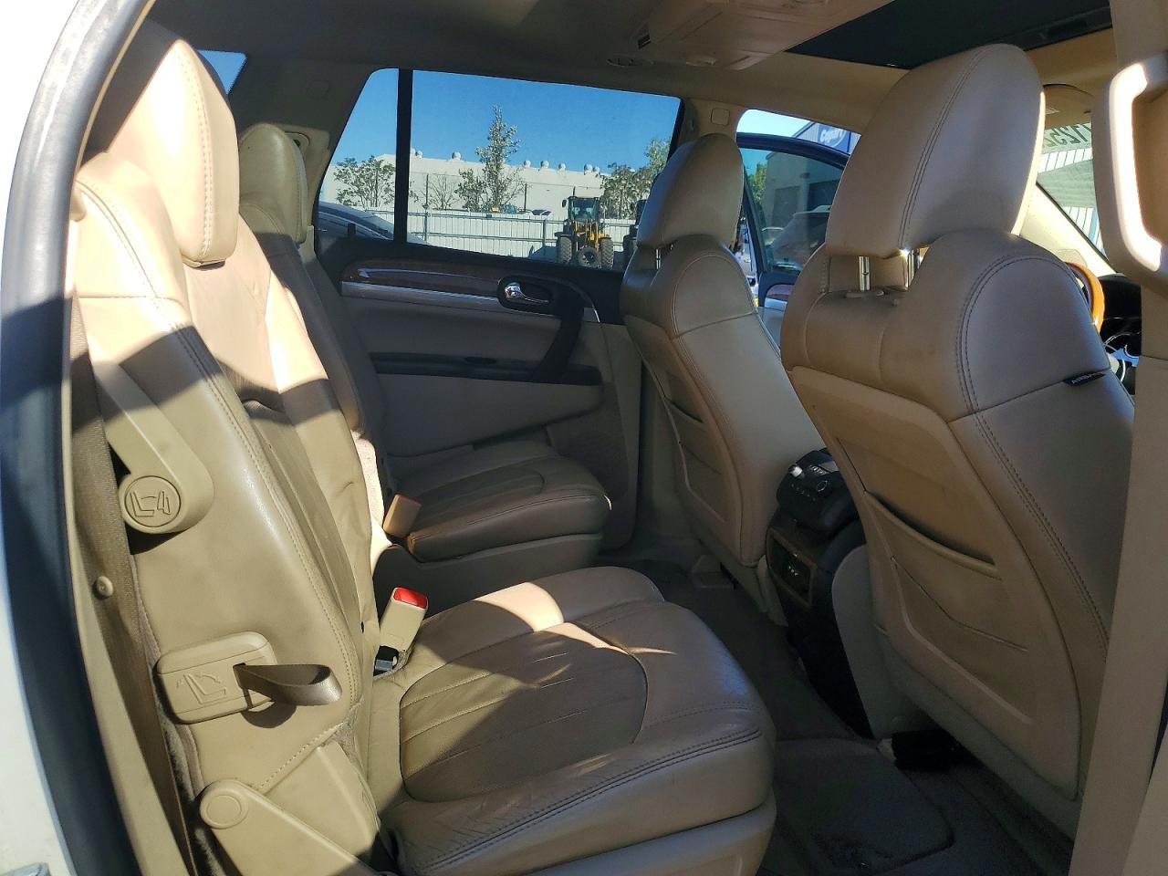 2008 Buick Enclave Cxl White vin: 5GAEV23758J293042
