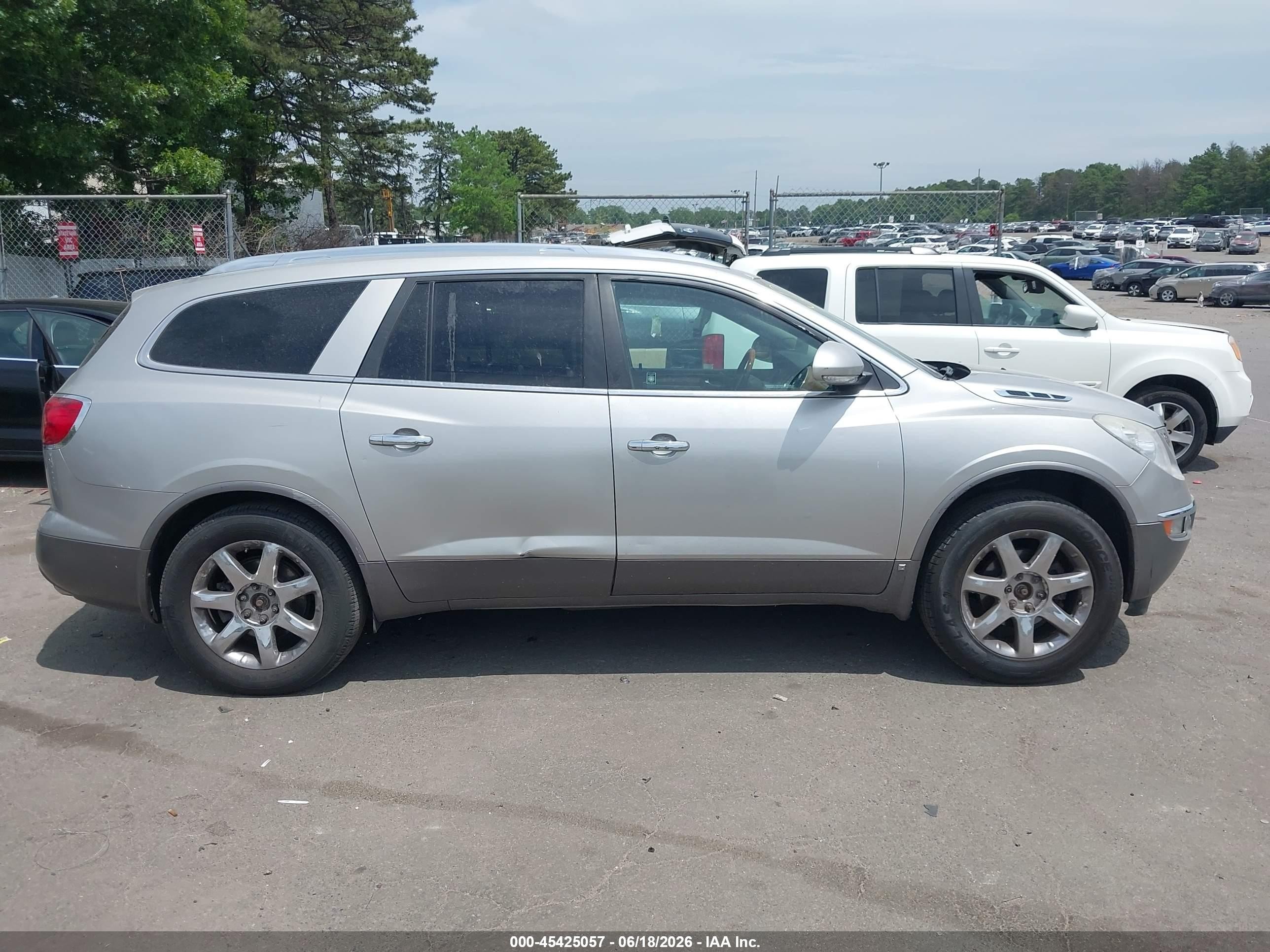 2008 Buick Enclave Cxl Silver vin: 5GAEV23778J289350