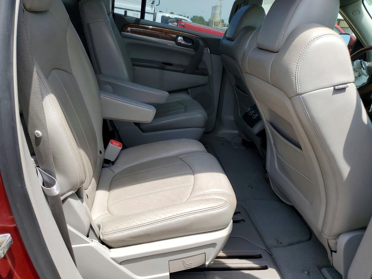 2008 Buick Enclave Cxl Maroon vin: 5GAEV23788J111950