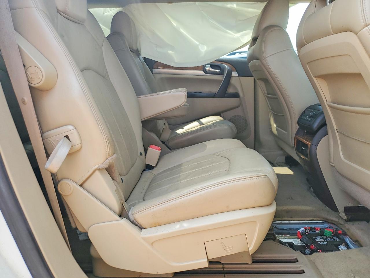 2008 Buick Enclave Cxl White vin: 5GAEV23788J275800